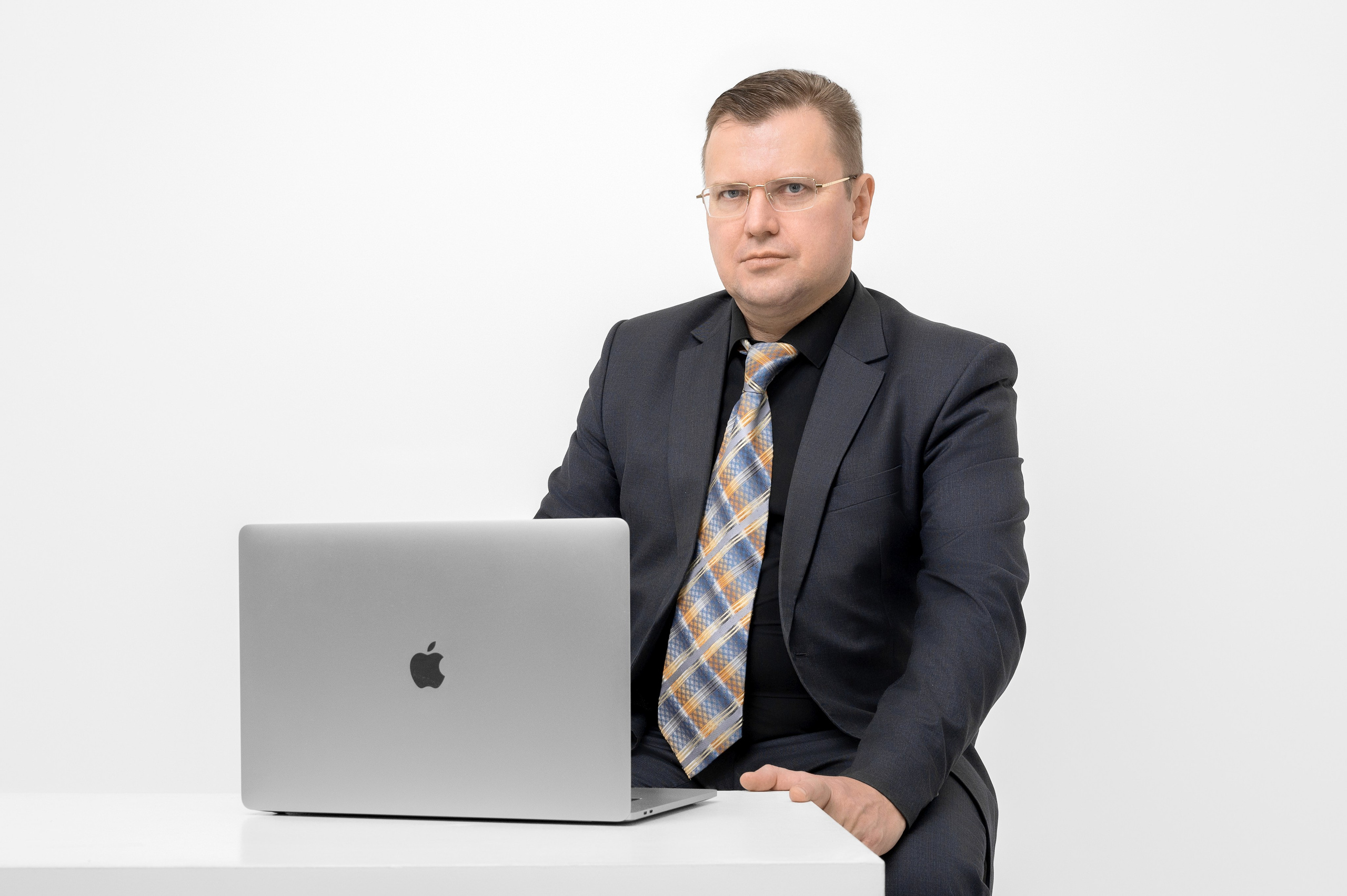 Студийный портрет. Экспресс-портрет, фото для сайтов и соцсетей