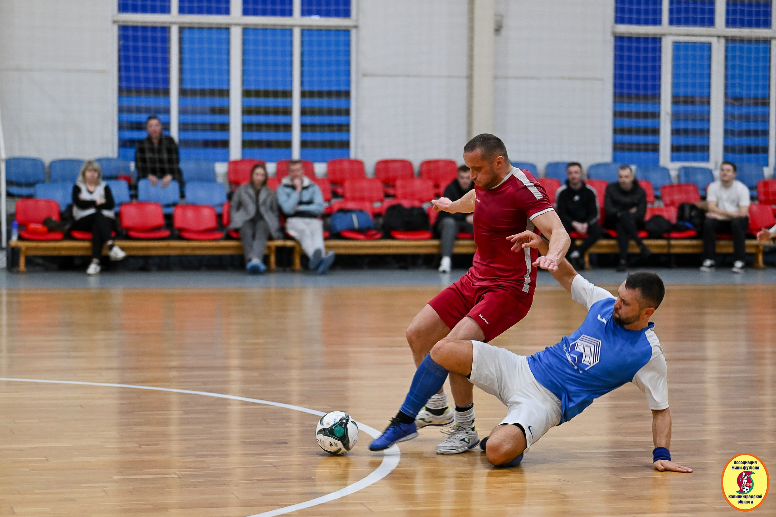 Корпоративная Бизнес Лига по футзалу — Весна 2026. VIBECITY.RU Вайб Сити Ру Фоторепортажи Фотоотчеты Калининград