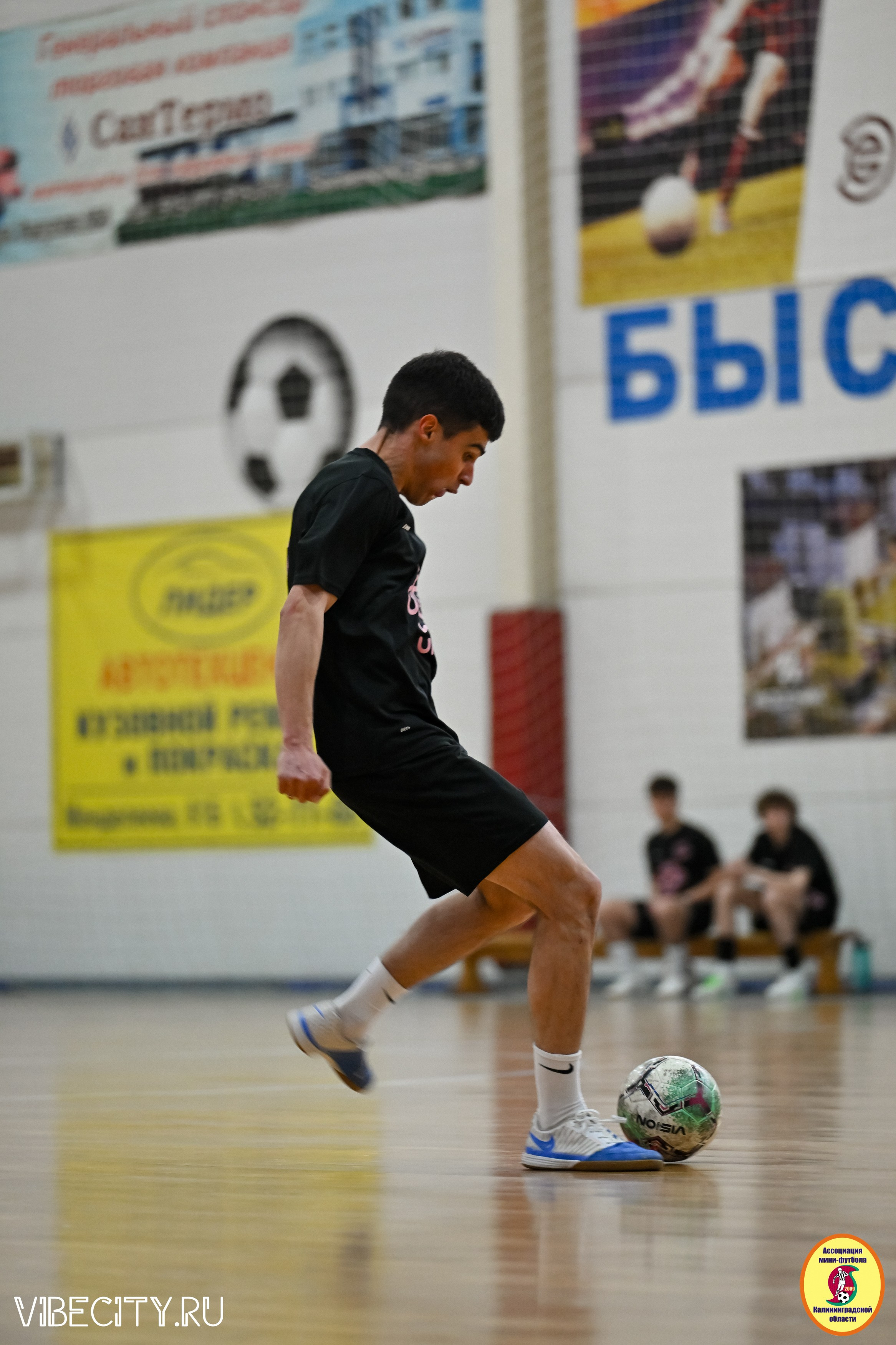 8 тур Корпоративной Бизнес-Лиги по футзалу. VIBECITY.RU Вайб Сити Ру Фоторепортажи Фотоотчеты Калининград