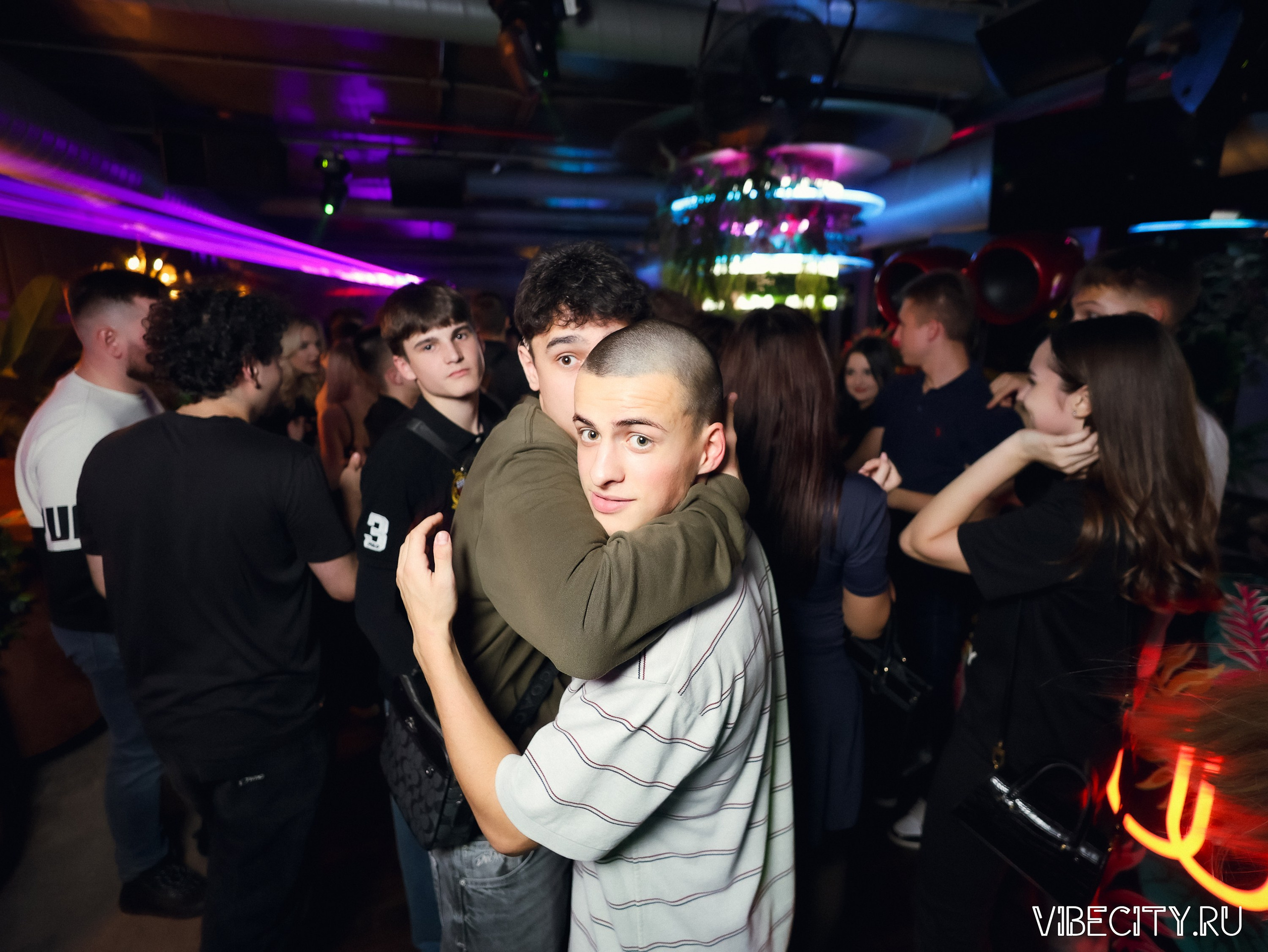 DOUBLE U. VIBECITY.RU Вайб Сити Ру Фоторепортажи Фотоотчеты Калининград