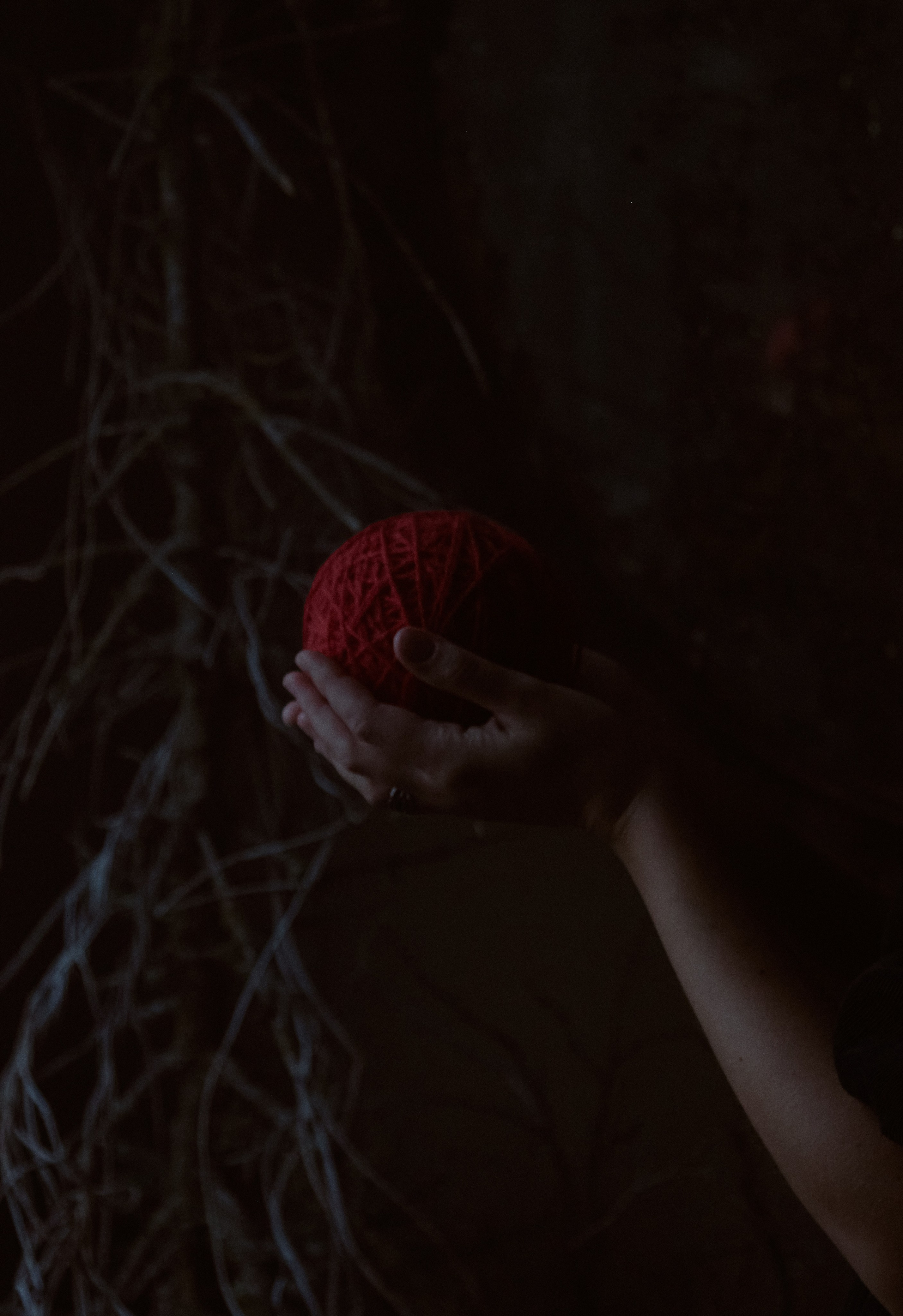 Тень. Фотограф лавстори Москва/МО Приятелева Ангелина