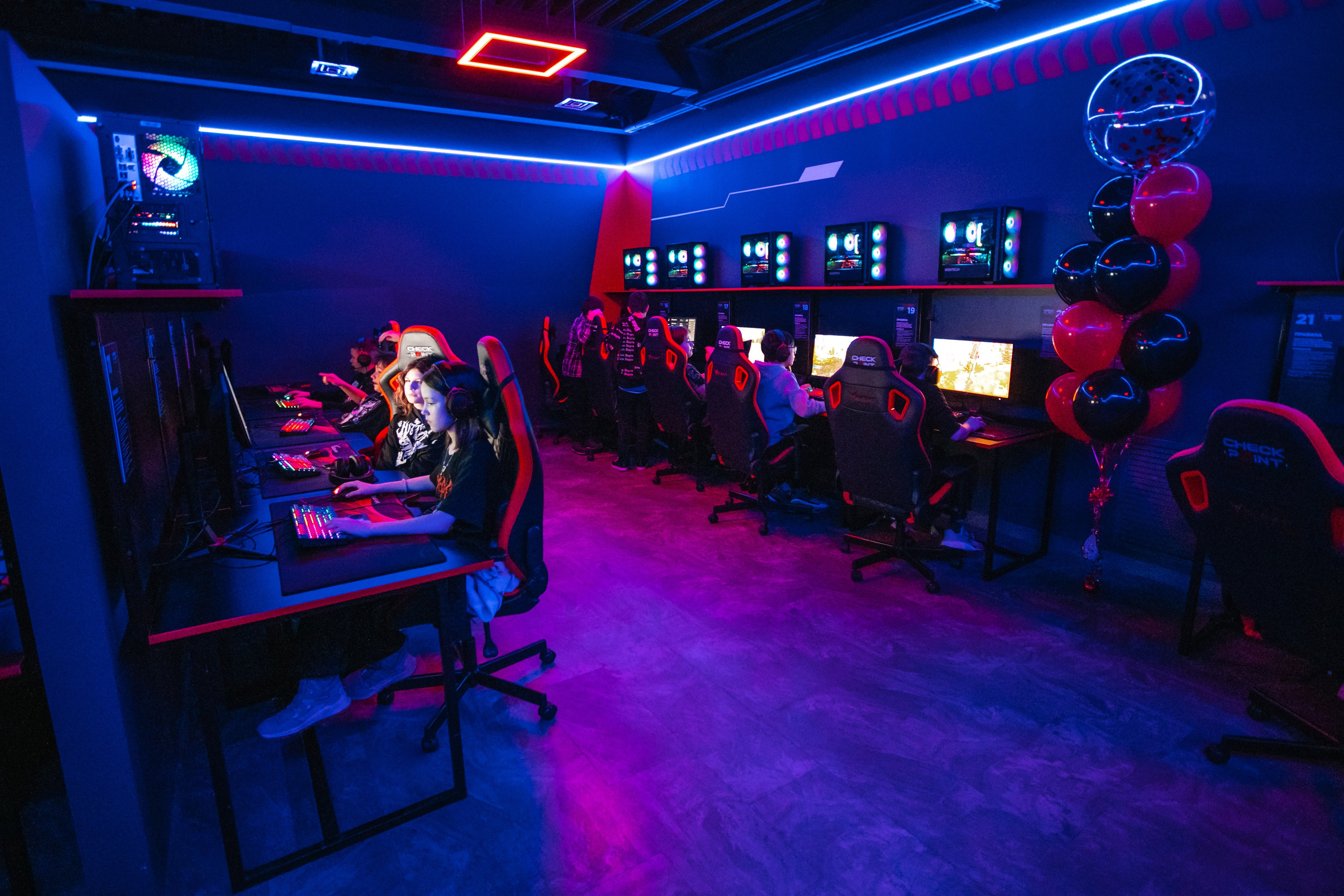 Открытие клуба Checkpoint 2. Роман Урумбаев фотограф Нижневартовск