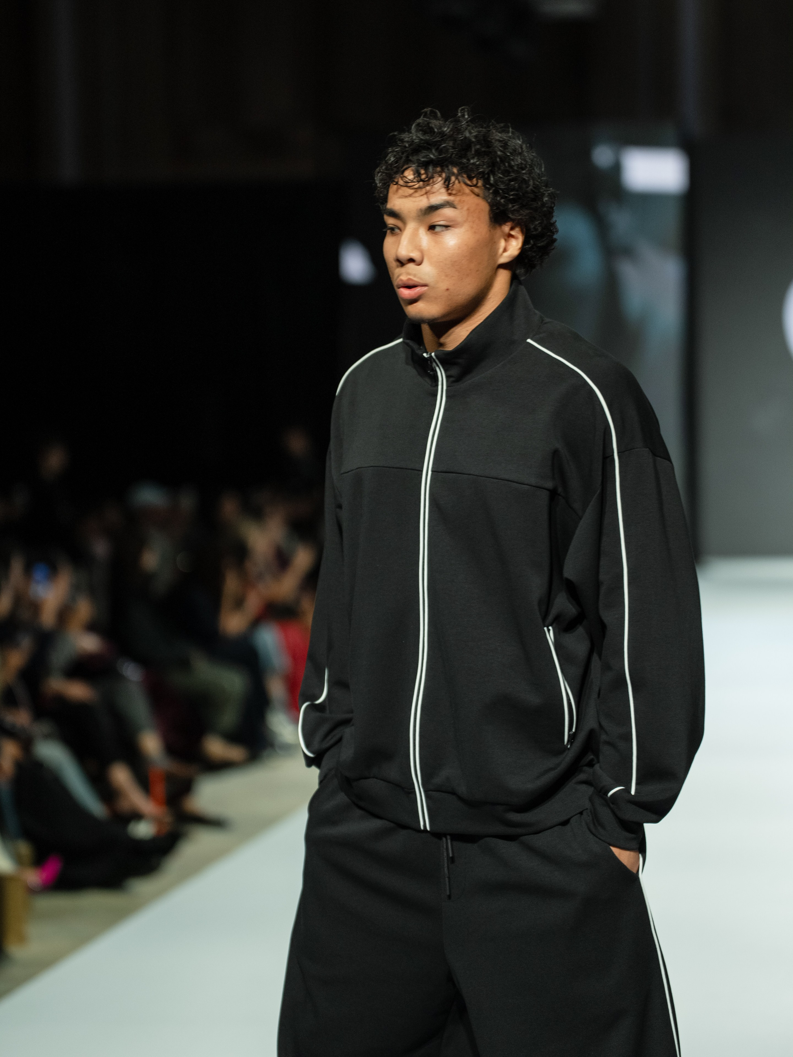EURASIAN FASHION WEEK Husl Sport. Сайт Алматинского НЮ АРТ, будуар и фэшн фотографа Дениса Карпенко