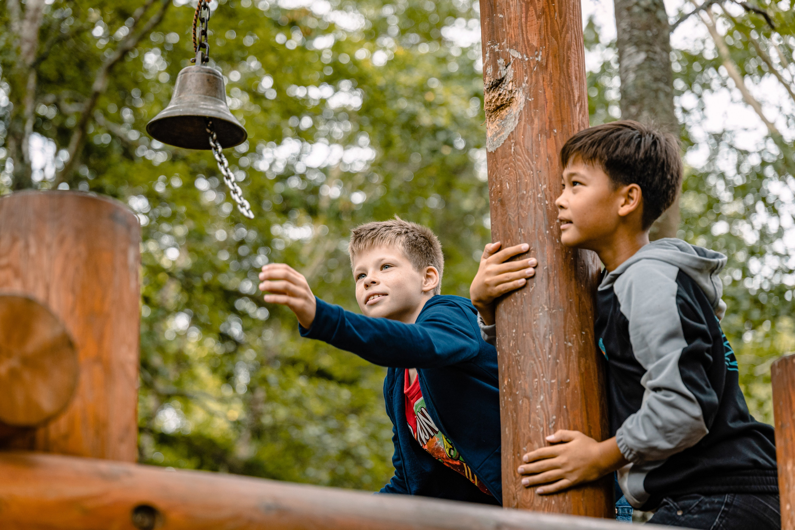 Школьная. Фотограф. г. Южно-Сахалинск. Олег Толстов