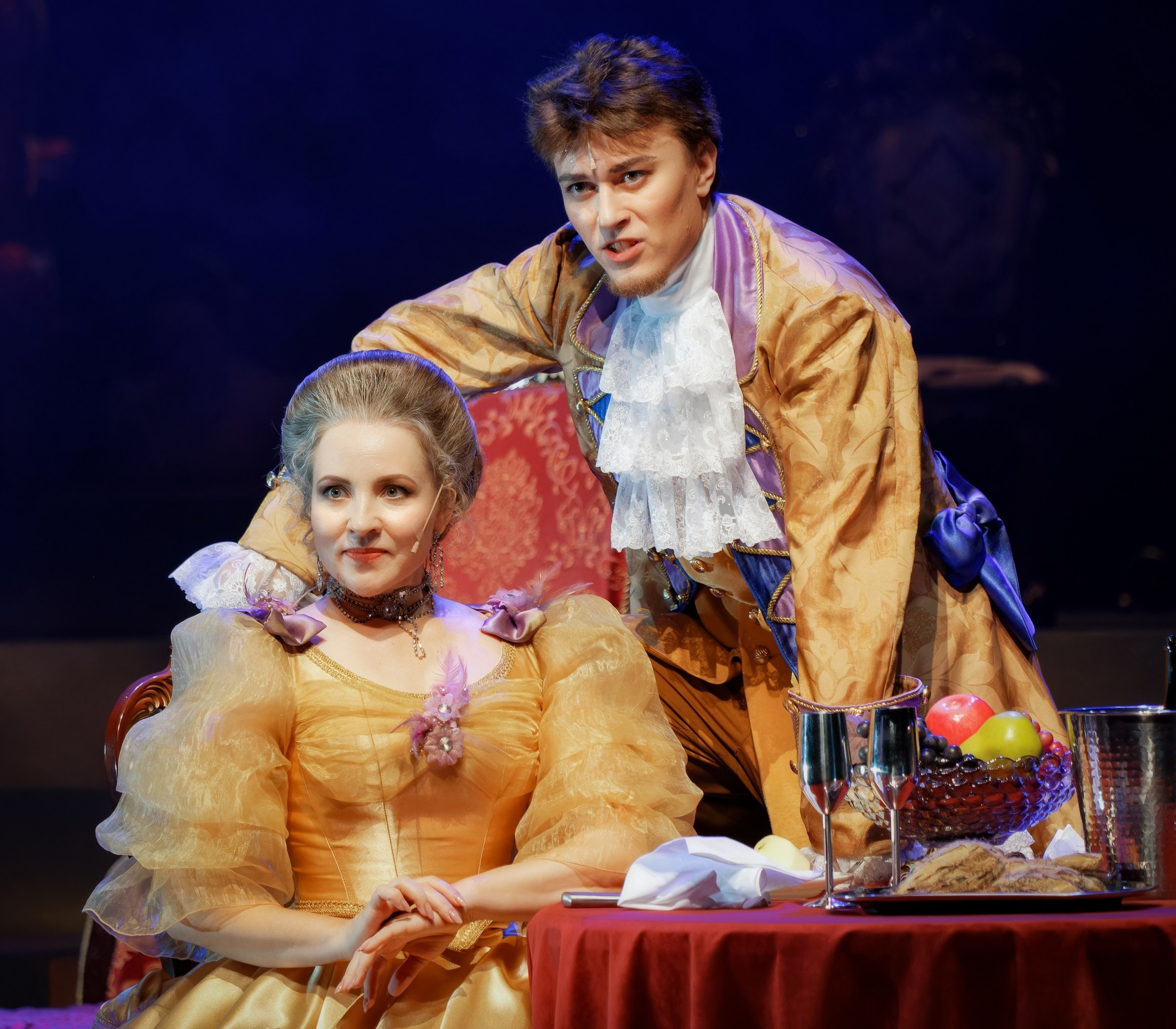 Опасные связи_Чехов-центр. Фотограф. г. Южно-Сахалинск. Олег Толстов