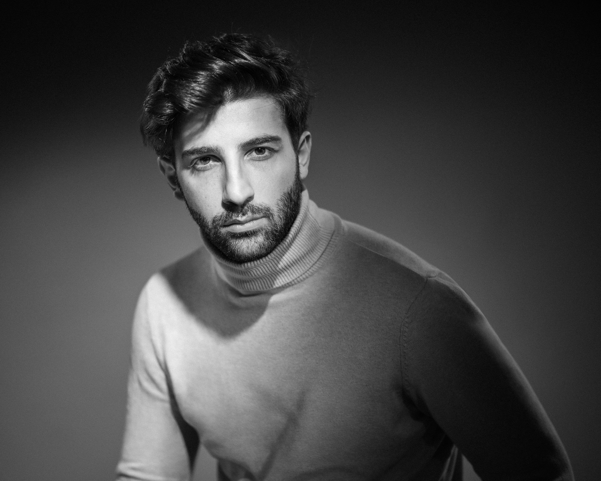 Ваган Сароян — съемка в стиле Harcourt. Портретный фотограф в Москве Андрей Троицкий