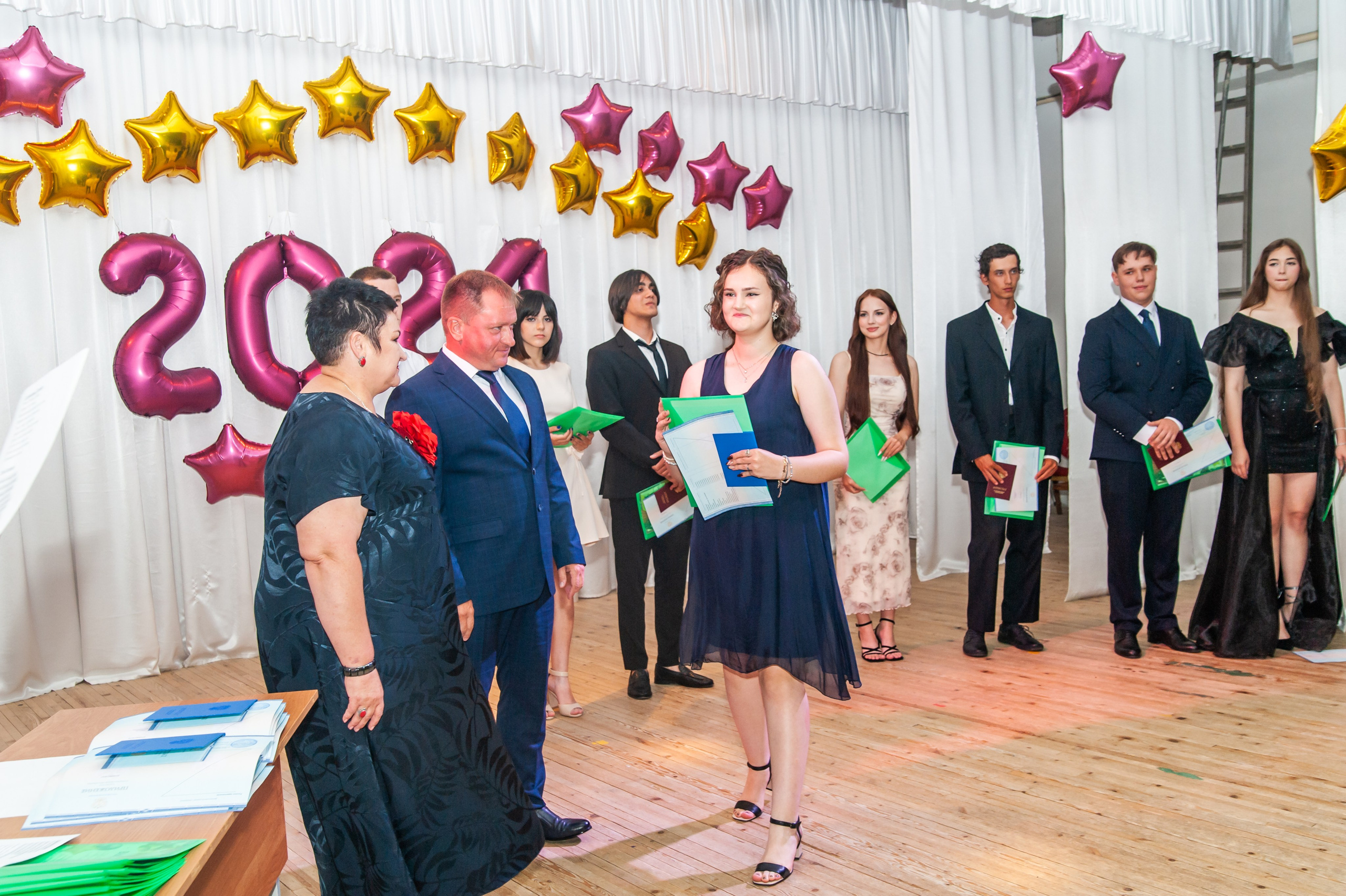 Выпускной МАОУ СОШ № 17 им. Эдуарда Есаяна. Свадебный и семейный фотограф Денис Лукьянов в Краснодаре, Краснодарском крае и Республике Крым