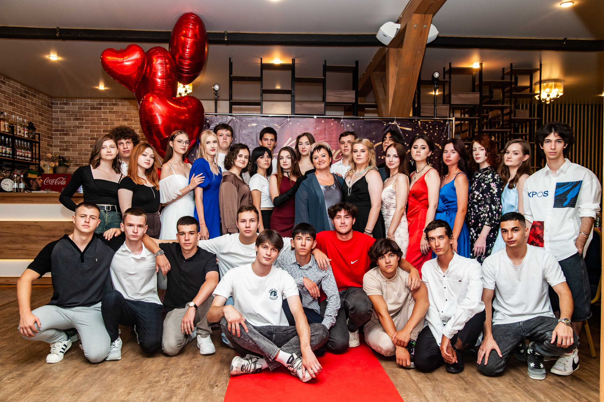 Выпускной МАОУ СОШ № 17 им. Эдуарда Есаяна. Свадебный и семейный фотограф Денис Лукьянов в Краснодаре, Краснодарском крае и Республике Крым