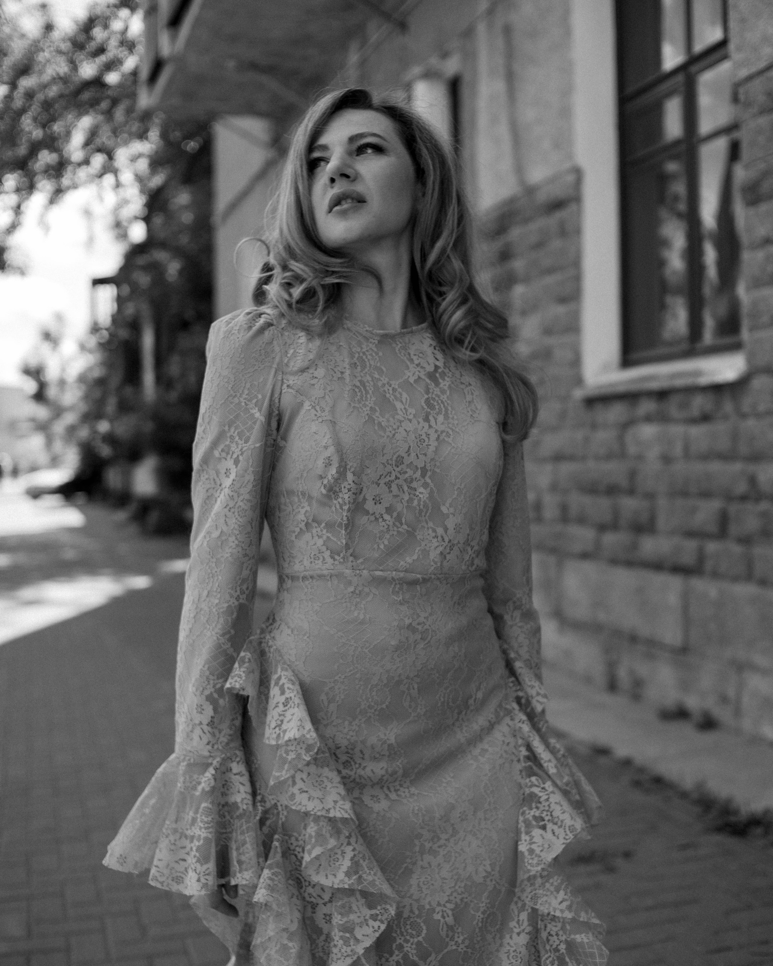 Катя. Женский фотограф. Создатель украшений ручной работы. Модель