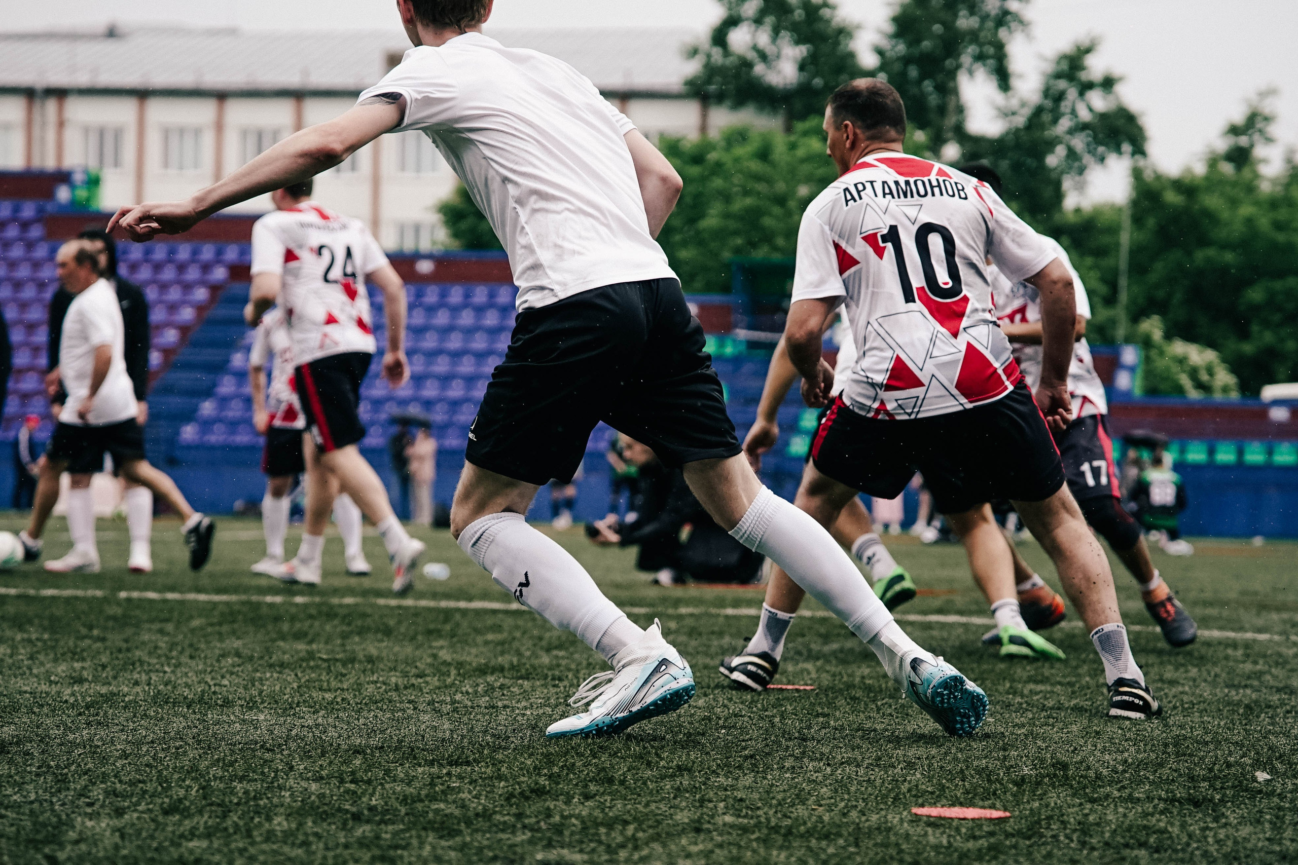 SPORT SHOOTS. Awes fram