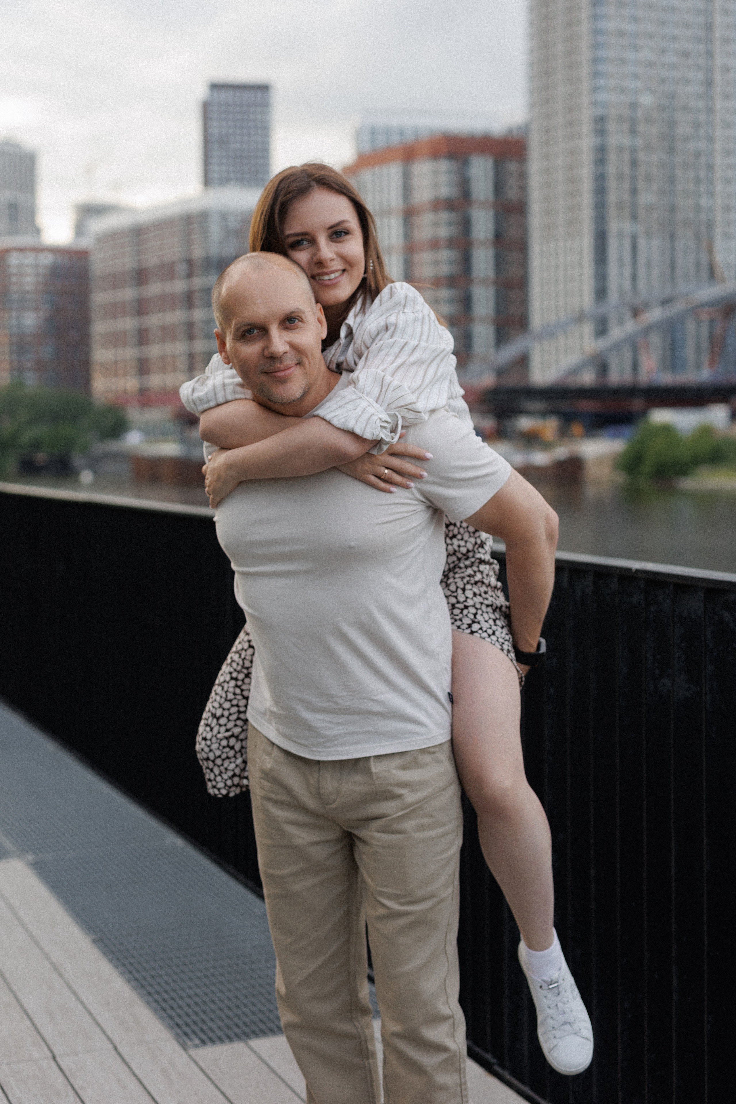 Катерина и Денис. Набережная. Семейный и свадебный фотограф в Москве Черкасова Анна