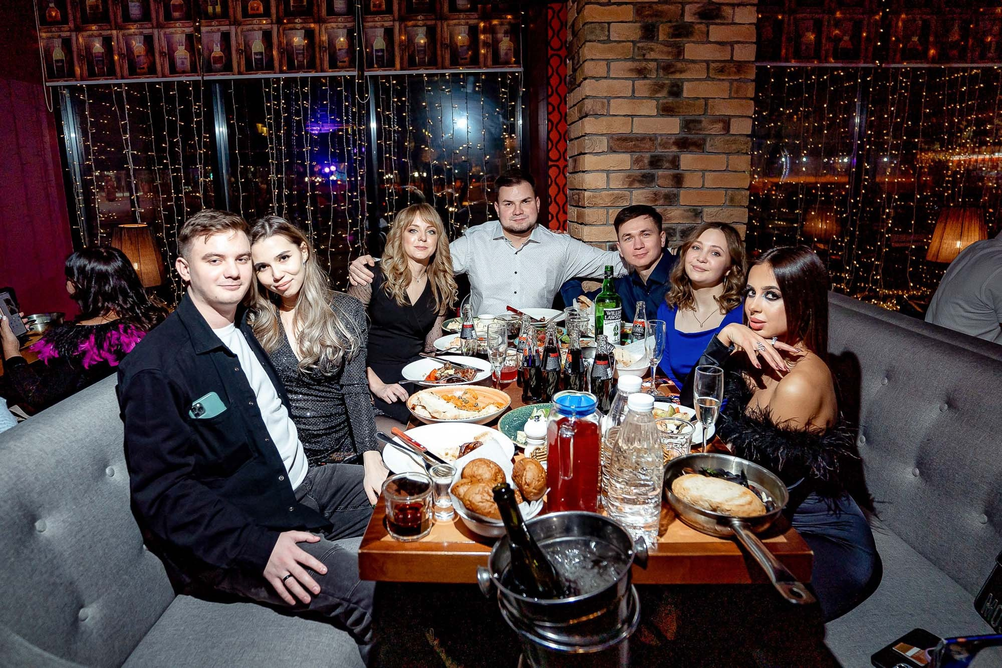 Новый год 2024 в Peoples. Сергей Кошкин. Репортажная и ивент-фотография в Сургуте