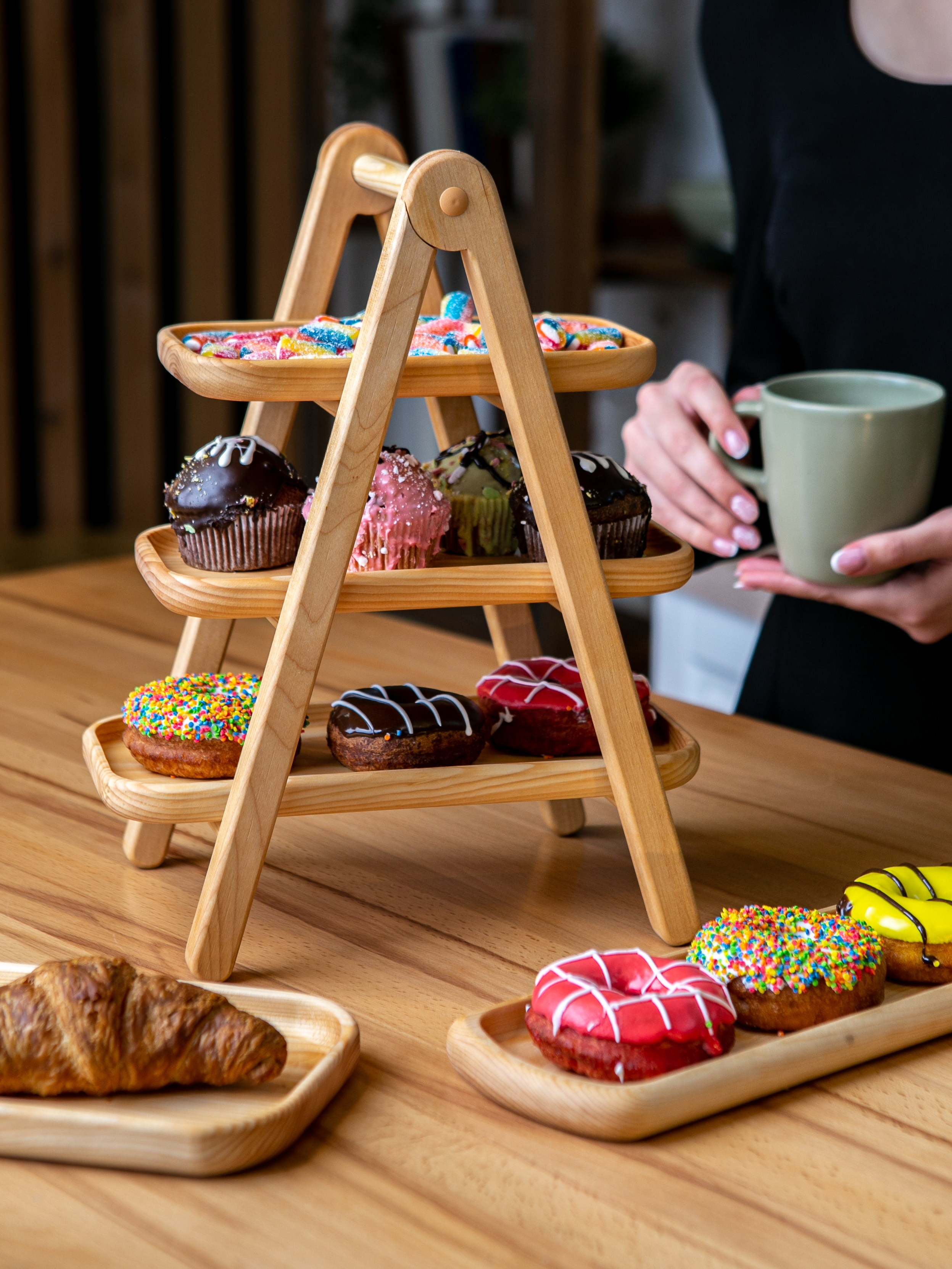 Подносы и этажерки. Контент фотограф, съемка для маркетплейсов, фуд съемка и репортажи в Новосибирске Ралия Галеева