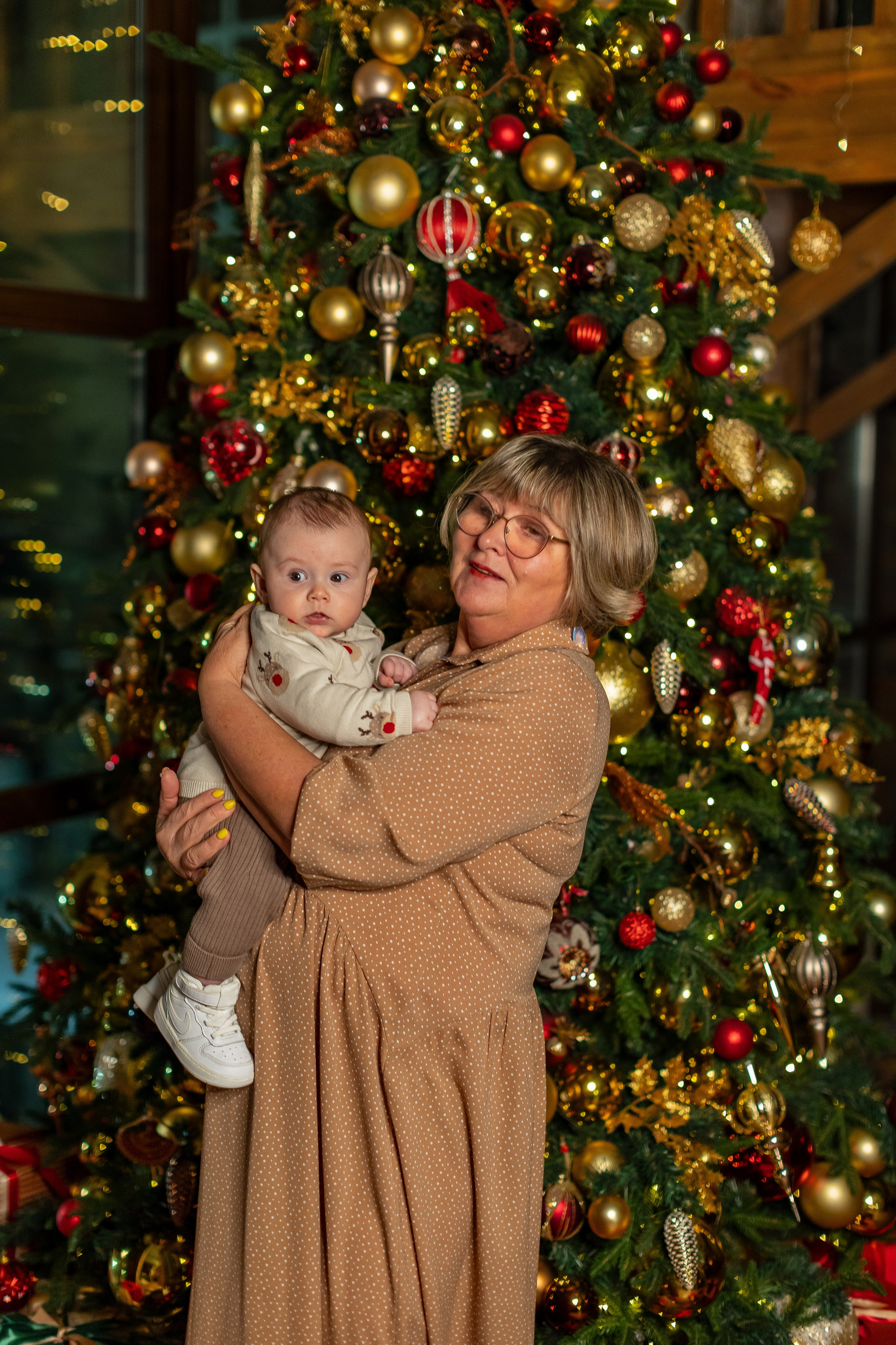 Фотосессии в Famous студии зал Оскар. Фото и видео Москва. Свадебный фотограф, видеограф, фотосессии, видеосъемка