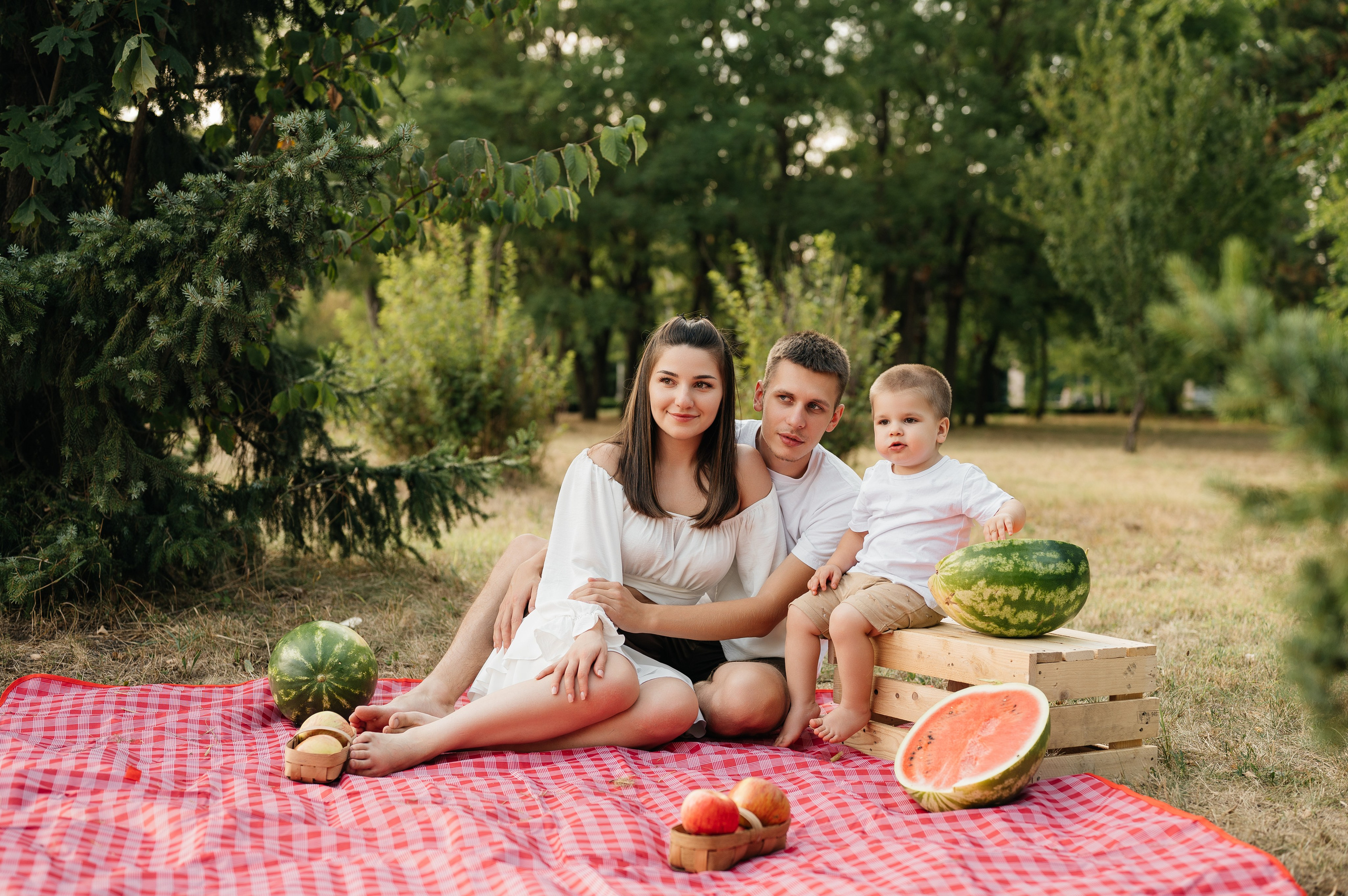 Летняя семейная фотосессия в парке. Свадебный и семейный фотограф в Краснодаре Алина Мельник
