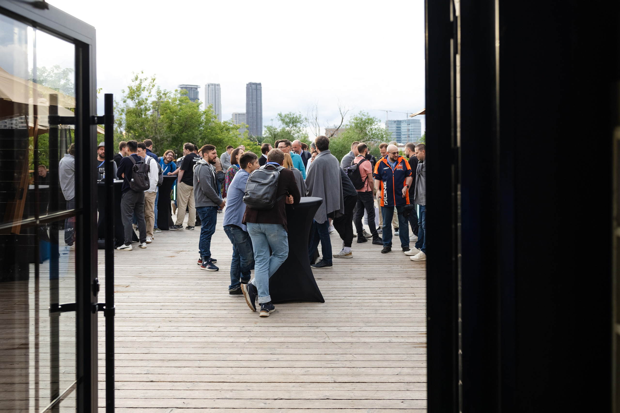 Cloud Security Day. Свадебный репортажный фотограф в Москве