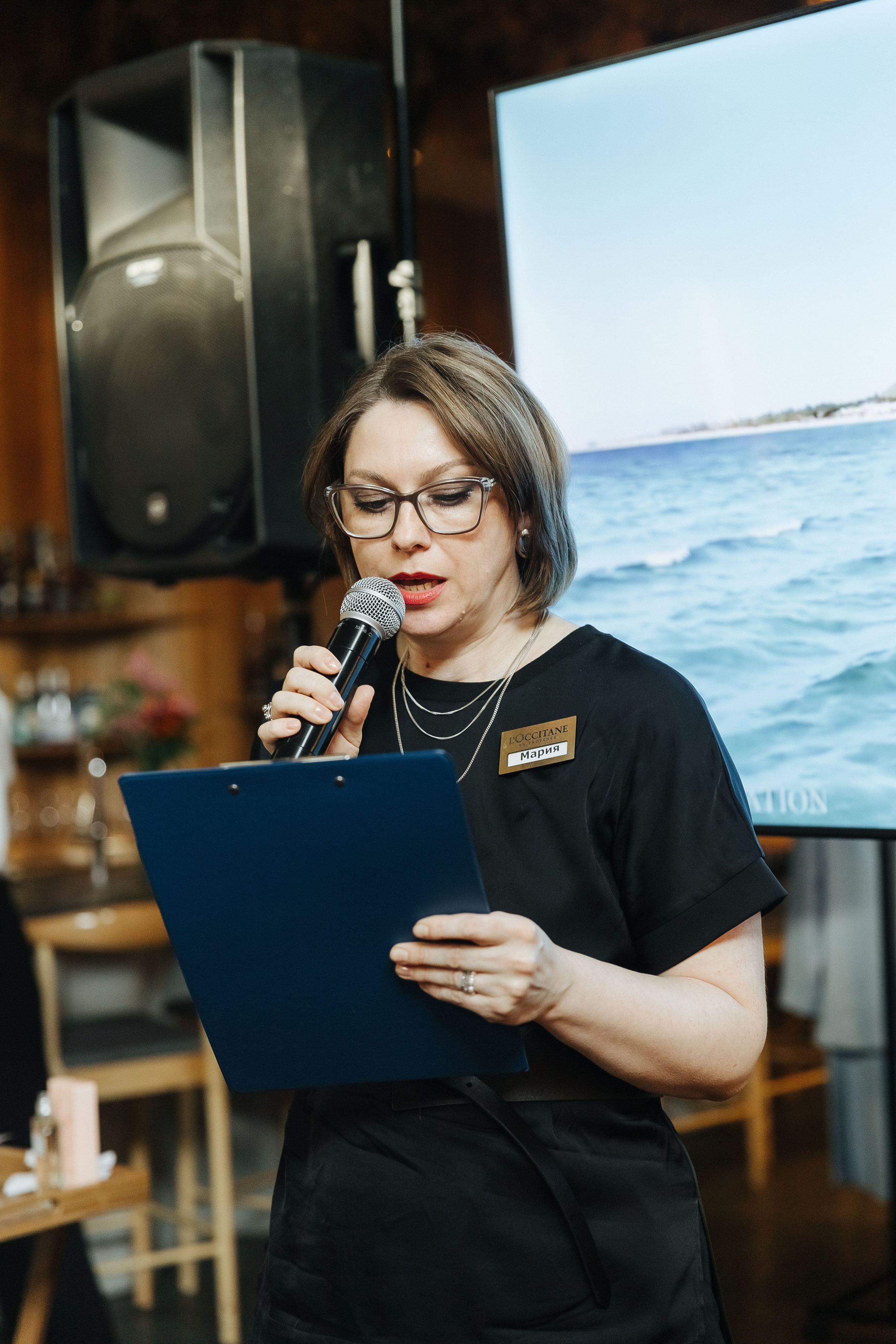 Презентация открытия магазина женской одежды GLVR в ресторане Fresco. Фотограф в Красноярске Надежда Воскресенская