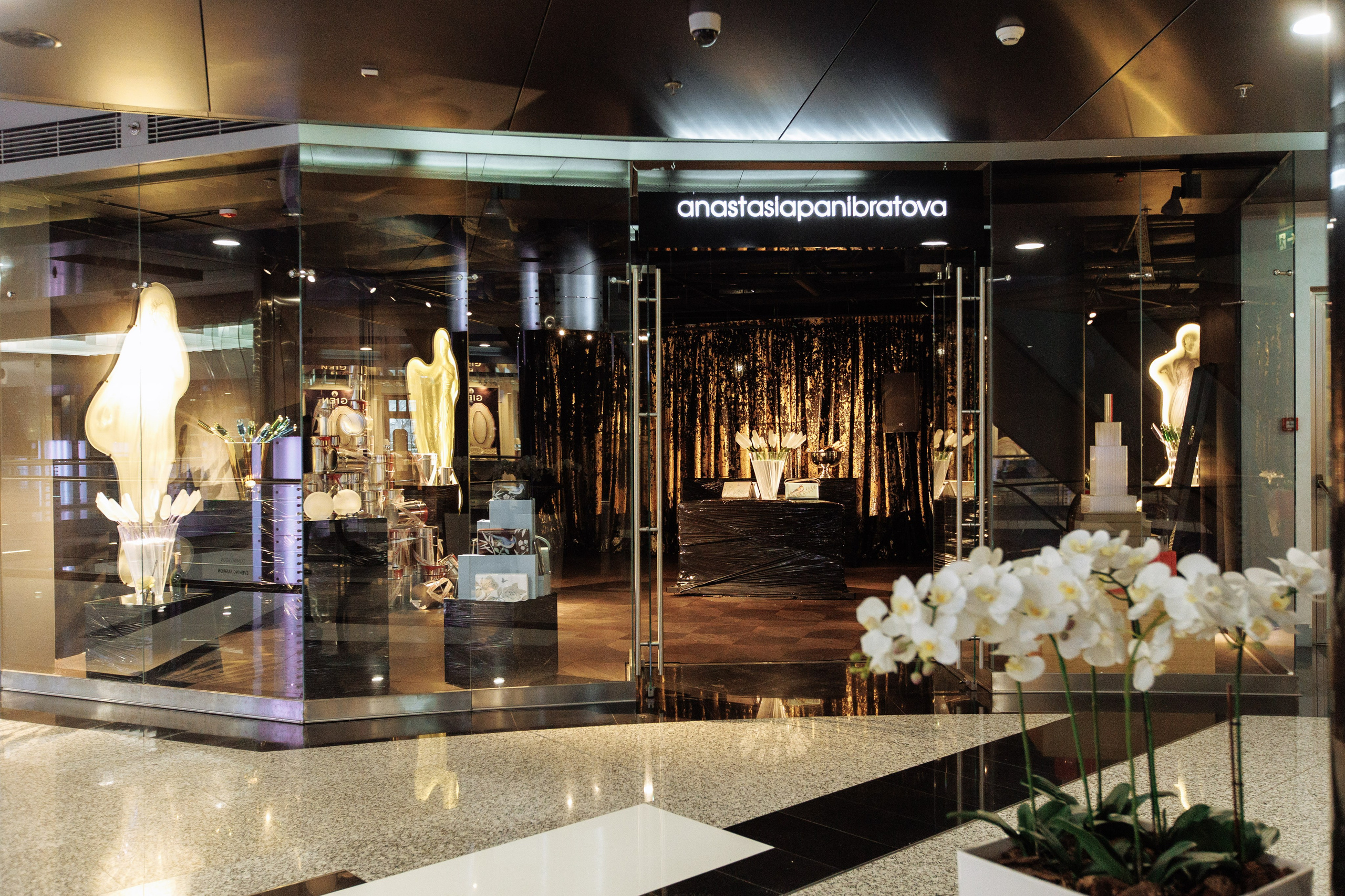 Anastasiapanibratova. «Новые туфли из Коллекции «№ 1» в уникальной упаковке!. Репортажный фотограф на мероприятие в Москве Алексей Терентьев