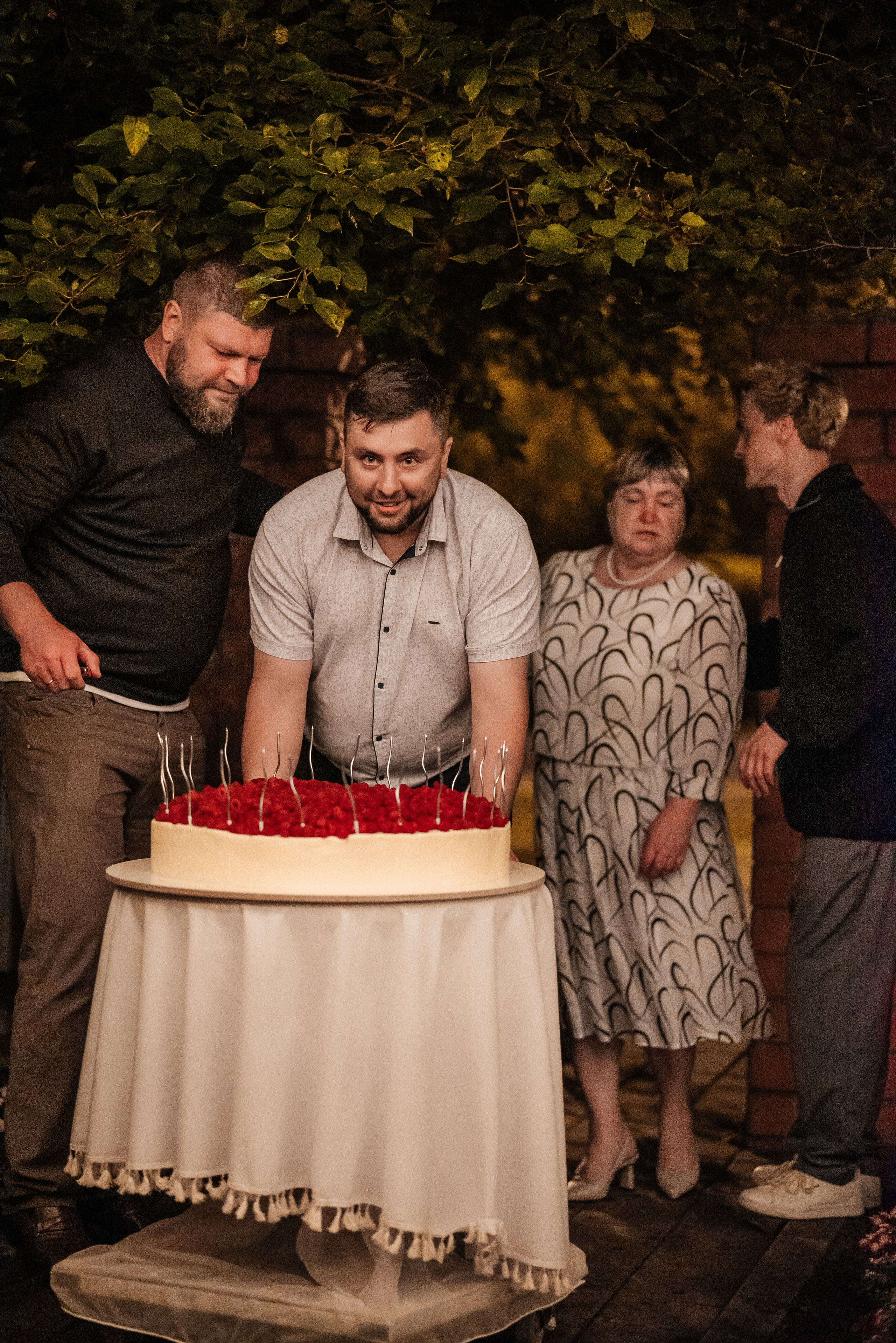 «Свадьба Даши и Артема». Школьный фотограф в Валуйках. Фотосессии для выпускников и изготовление выпускных альбомов в городе Валуйки и в Белгородской области