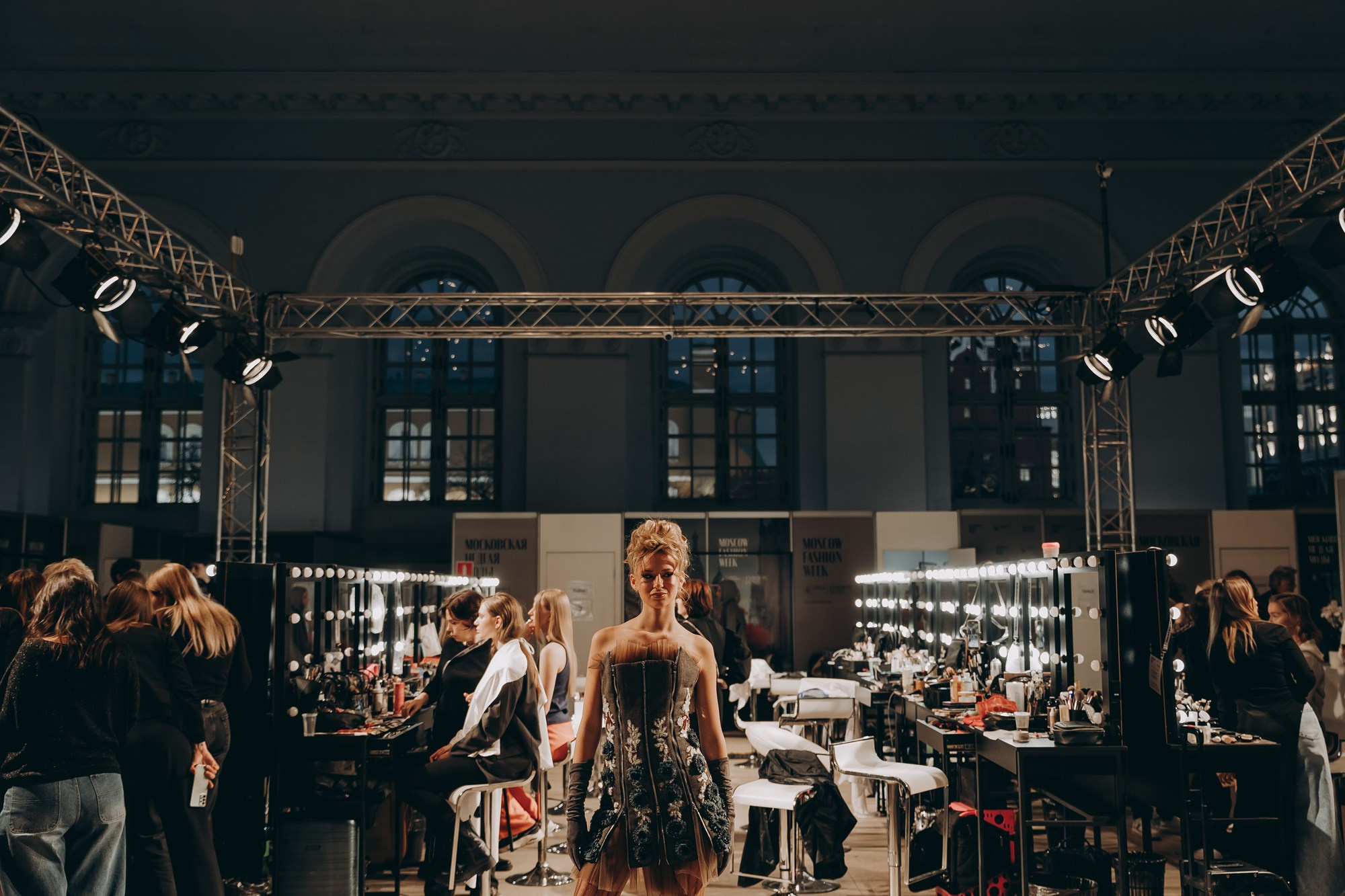 Где мода снимает маски. Backstage недели моды в Москве. Татьяна Фомичева. Репортажный и светский фотограф в Москве