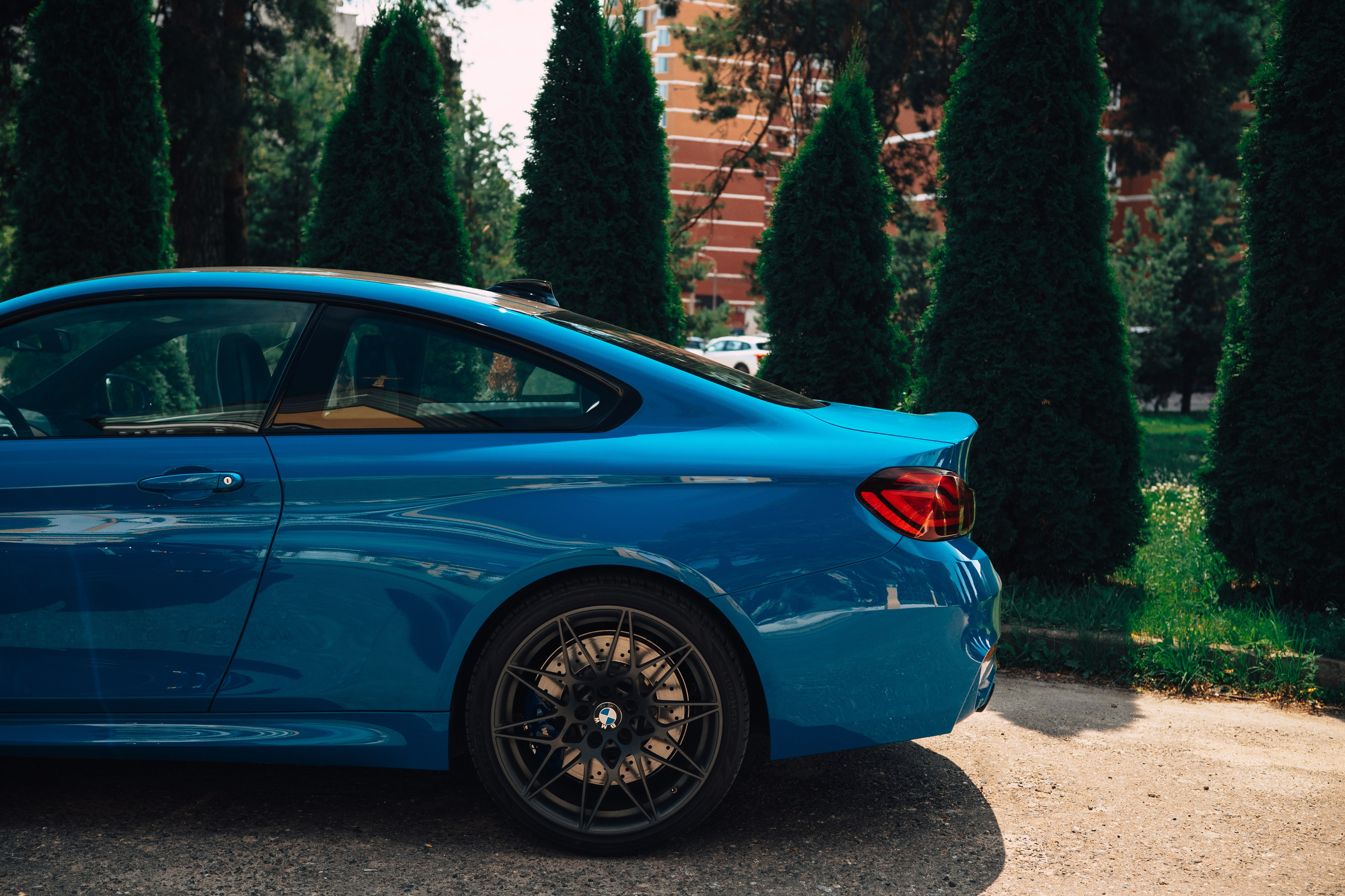 BMW M4 и GT-R 35. DeLorein