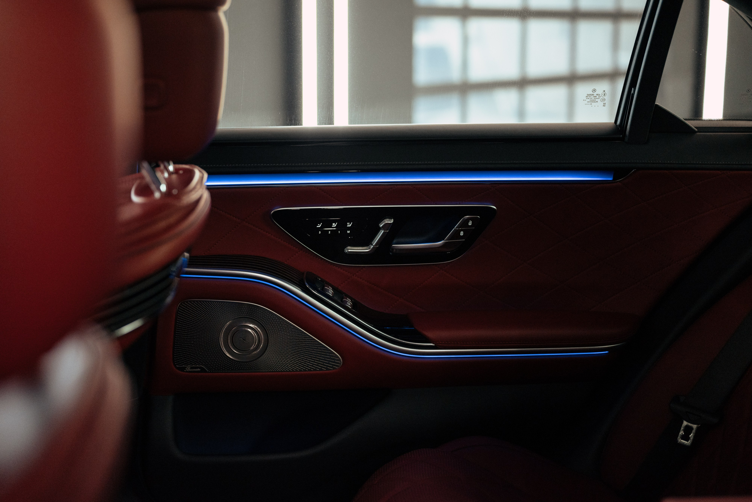 Mercedes 223 white on red. DeLorein