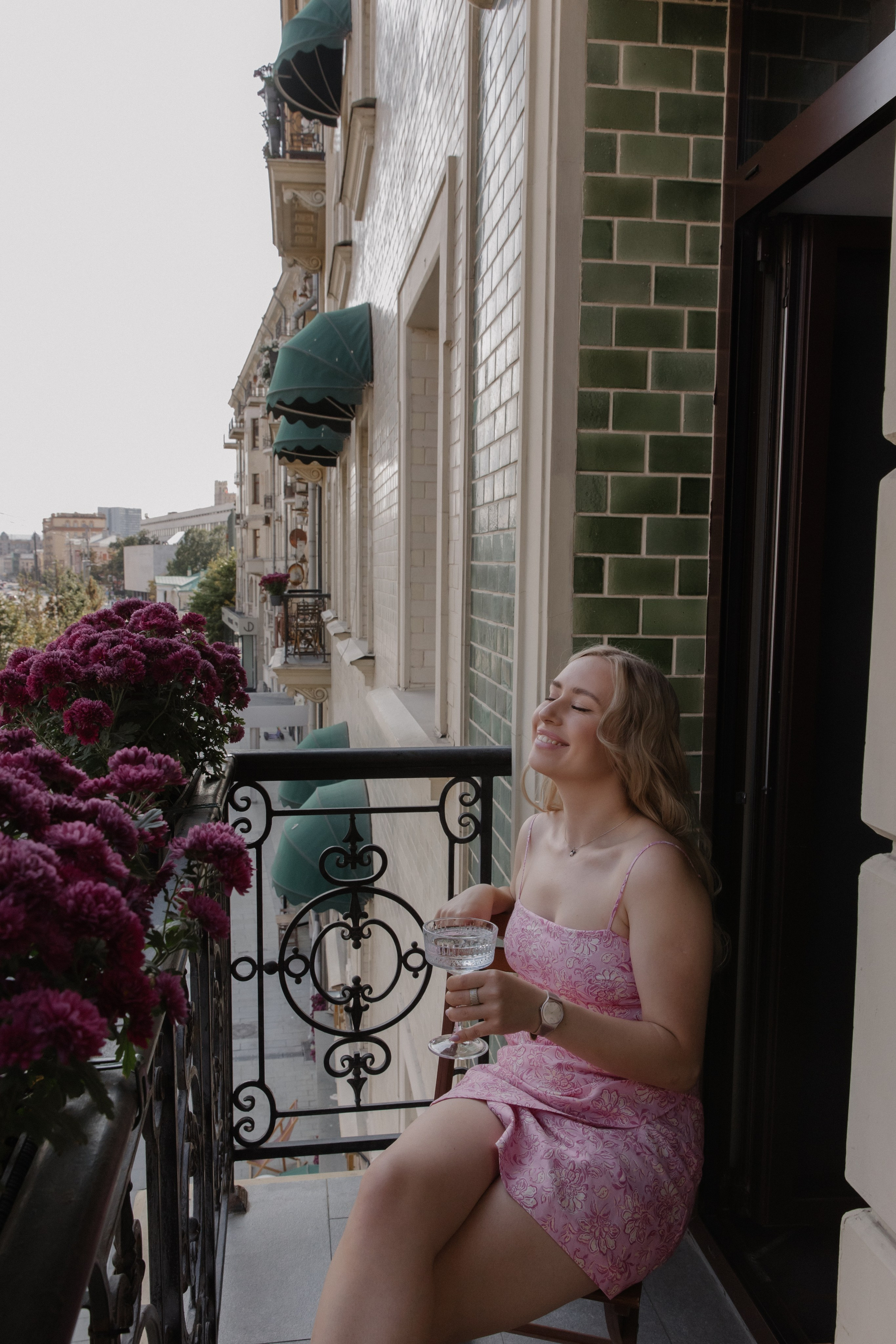 Саша. Фотодень в отеле. Семейный и свадебный фотограф в Москве и Зеленограде Пилипенко Юлия