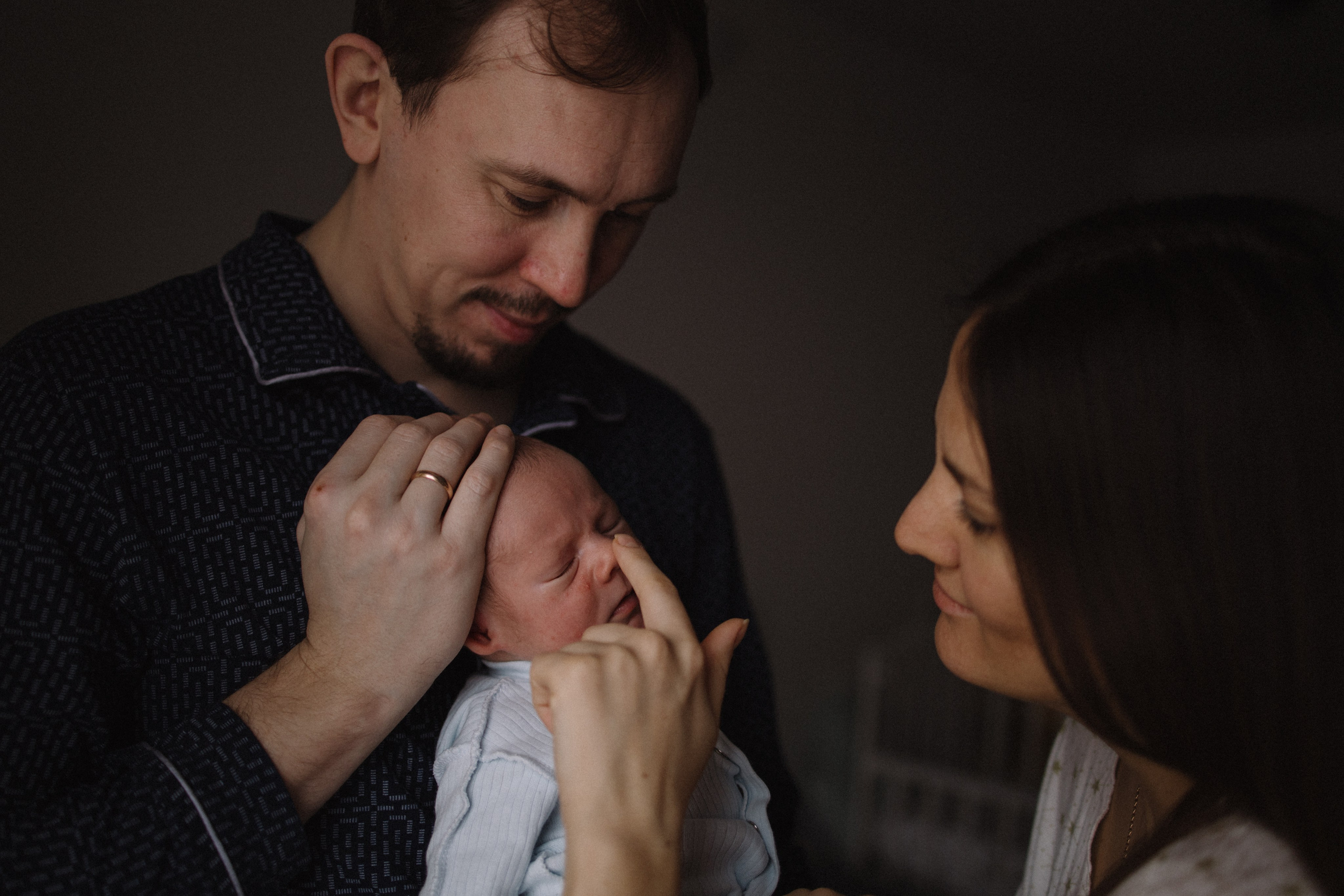 Семейная домашняя фотосессия новорожденного. Семейный фотограф в Москве и Люберцах Юлия Гуськова