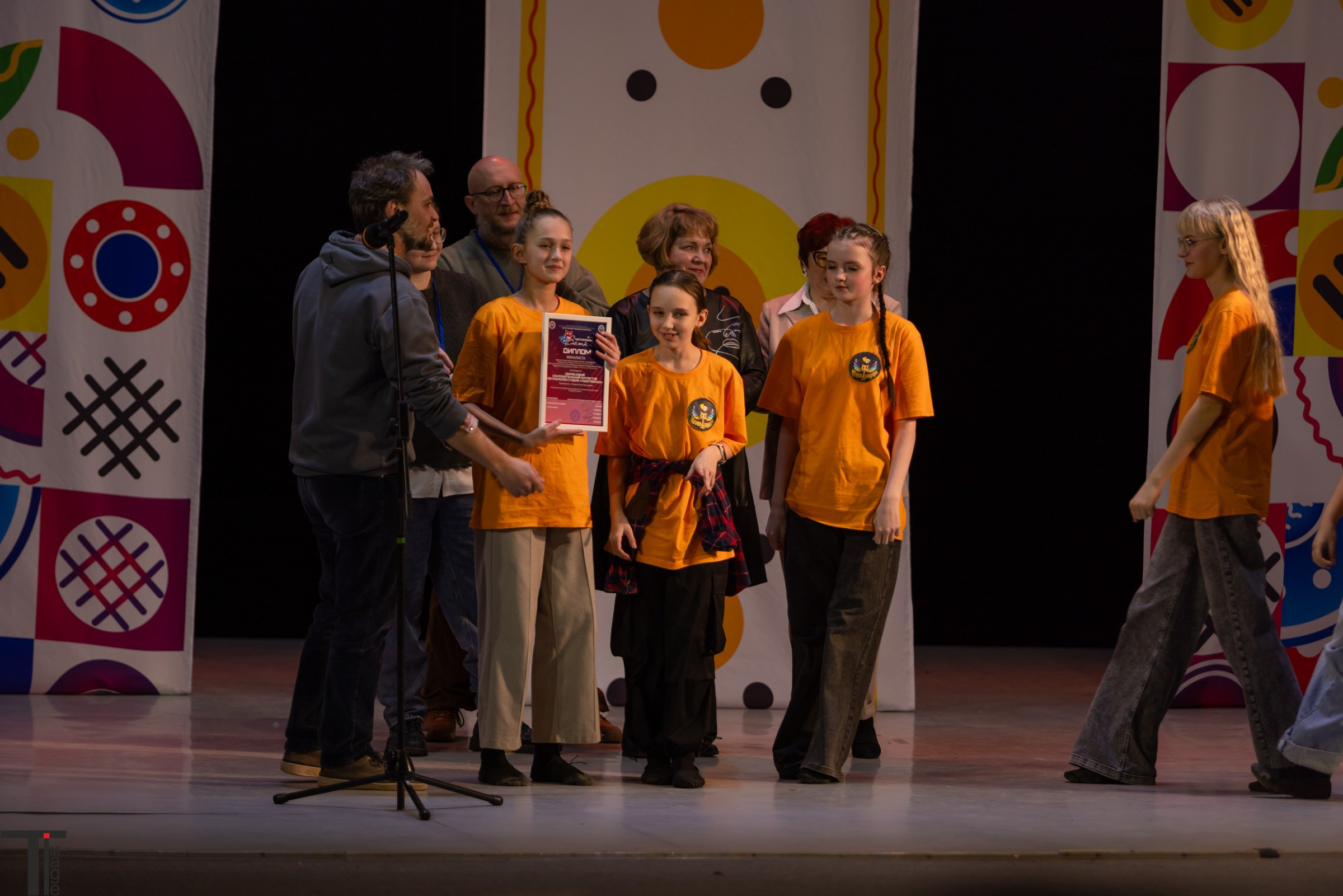 Театральная Вятка 2025. Имидж Технологии — репортажная фотография в Кирове Кировской области. Производство сувенирных магнитов, заливных этикеток и значков