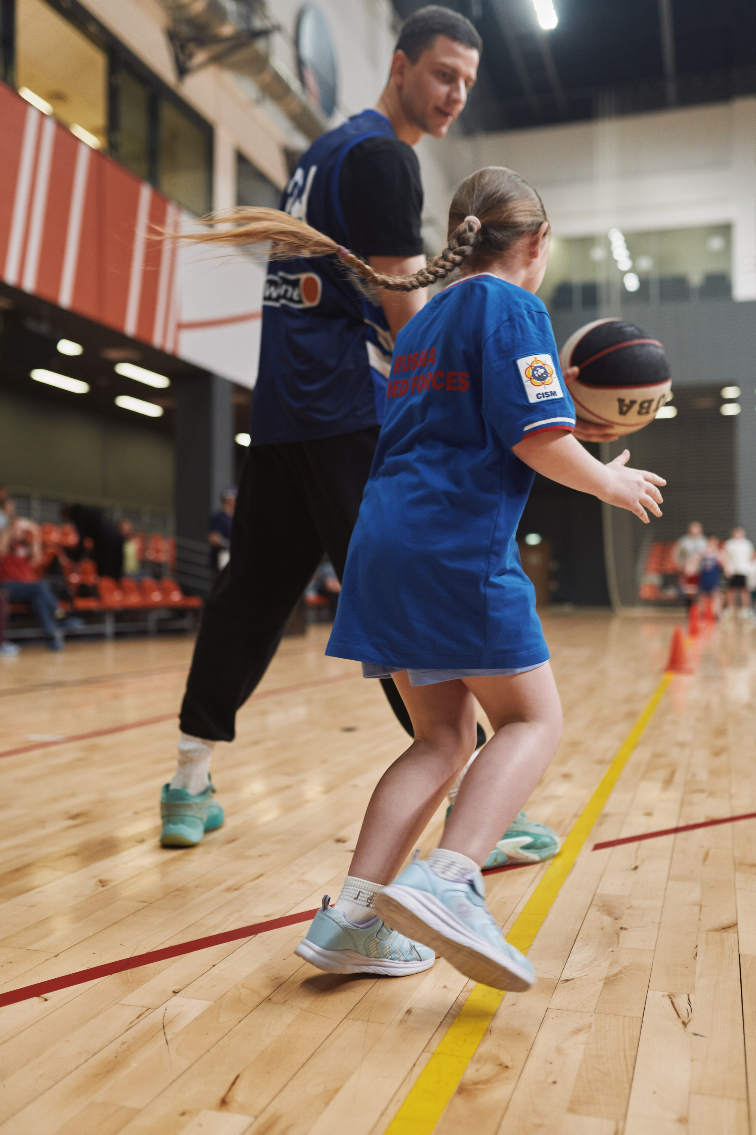 Новогодний баскетбол 2025. Детская лига. Евгений Бреча. Коммерческий и бэкстейдж фотограф в Москве