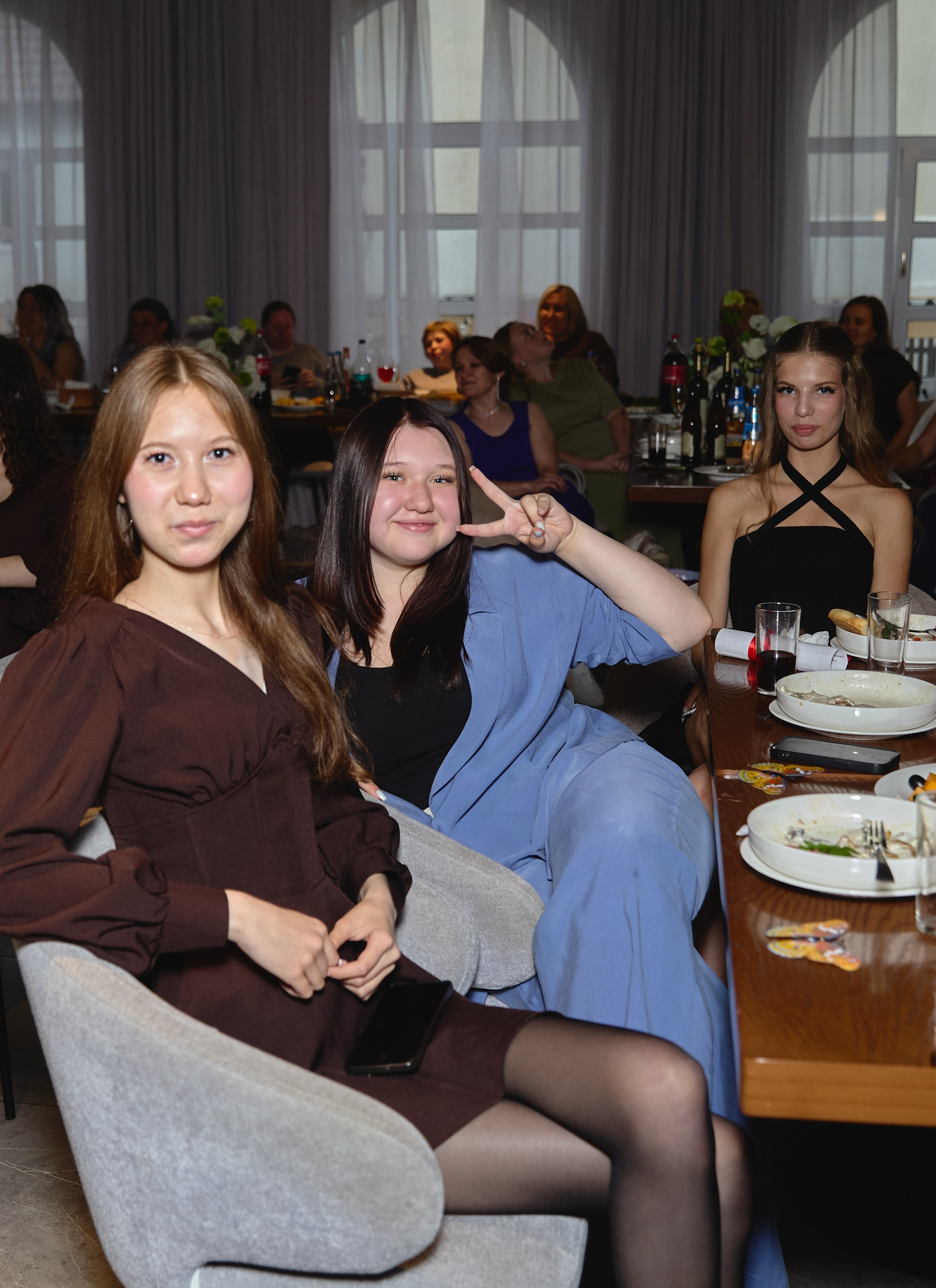 Выпускной вечер в кафе. Dariadrugova.ru