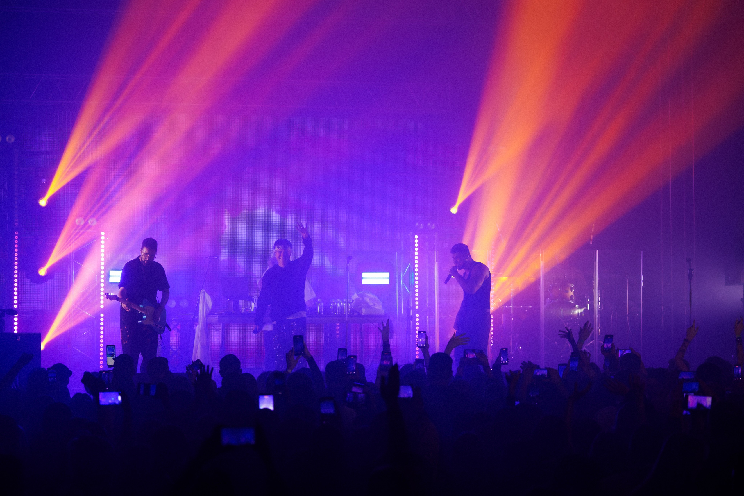 Фотоотчёт и репортаж с концерта группы GAYAZOV$ BROTHER$. Красильников Евгений — профессиональный фотограф в Ростове-на-Дону