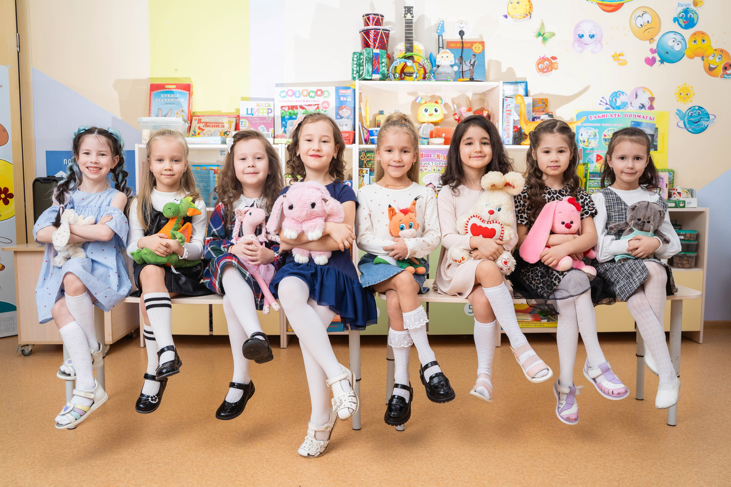 Фотографии выпускников детского сада. Выпускные альбомы Нижнекамск Набережные Челны Фотостудия Небо