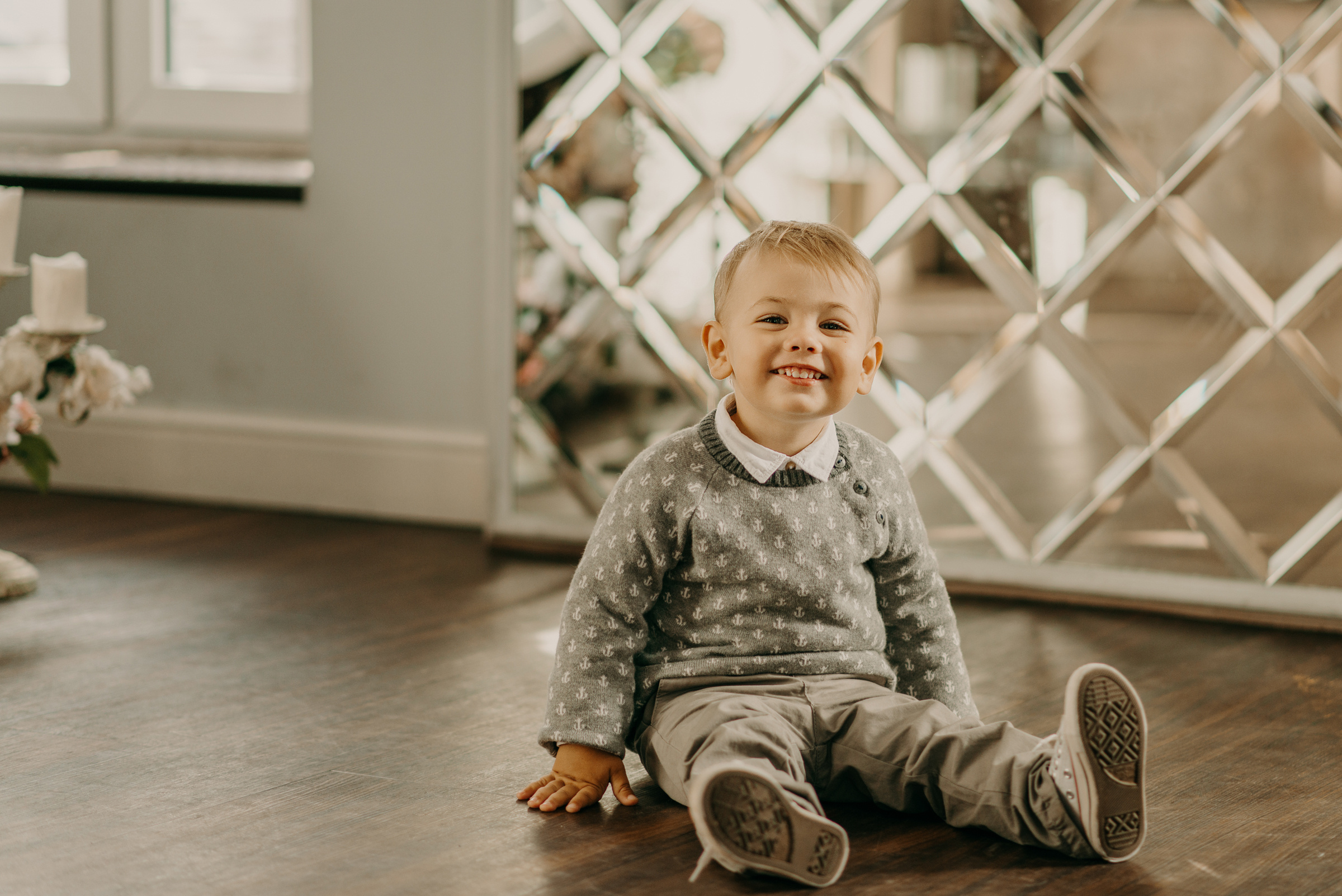 Семейная фотосессия в студии Leona Stage на детский День Рождения. Свадебный фотограф в Санкт-Петербурге Венера Ахметова