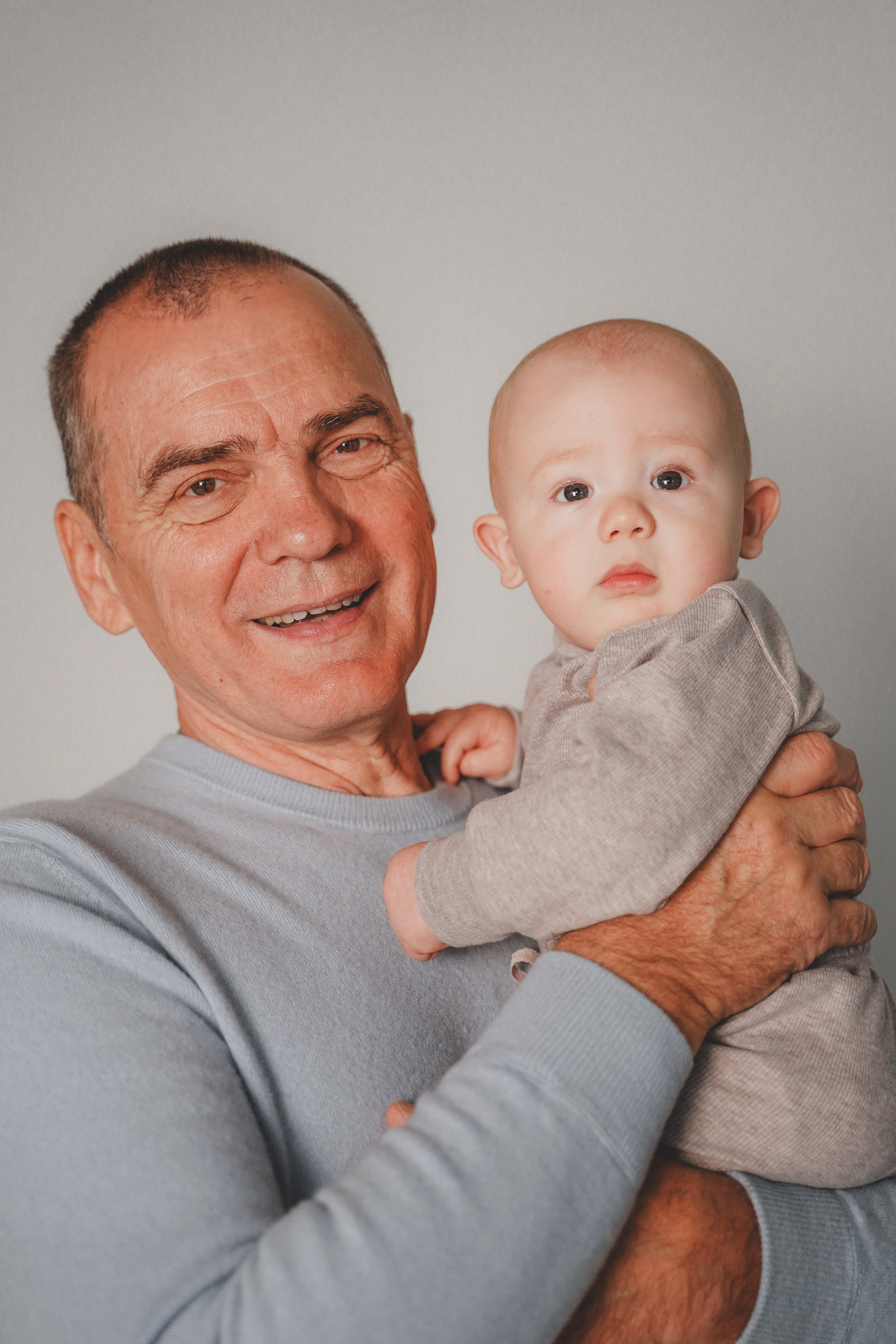 Семейная фотосессия в студии. Семейный и женский фотограф в Краснодаре Анастасия Приймак