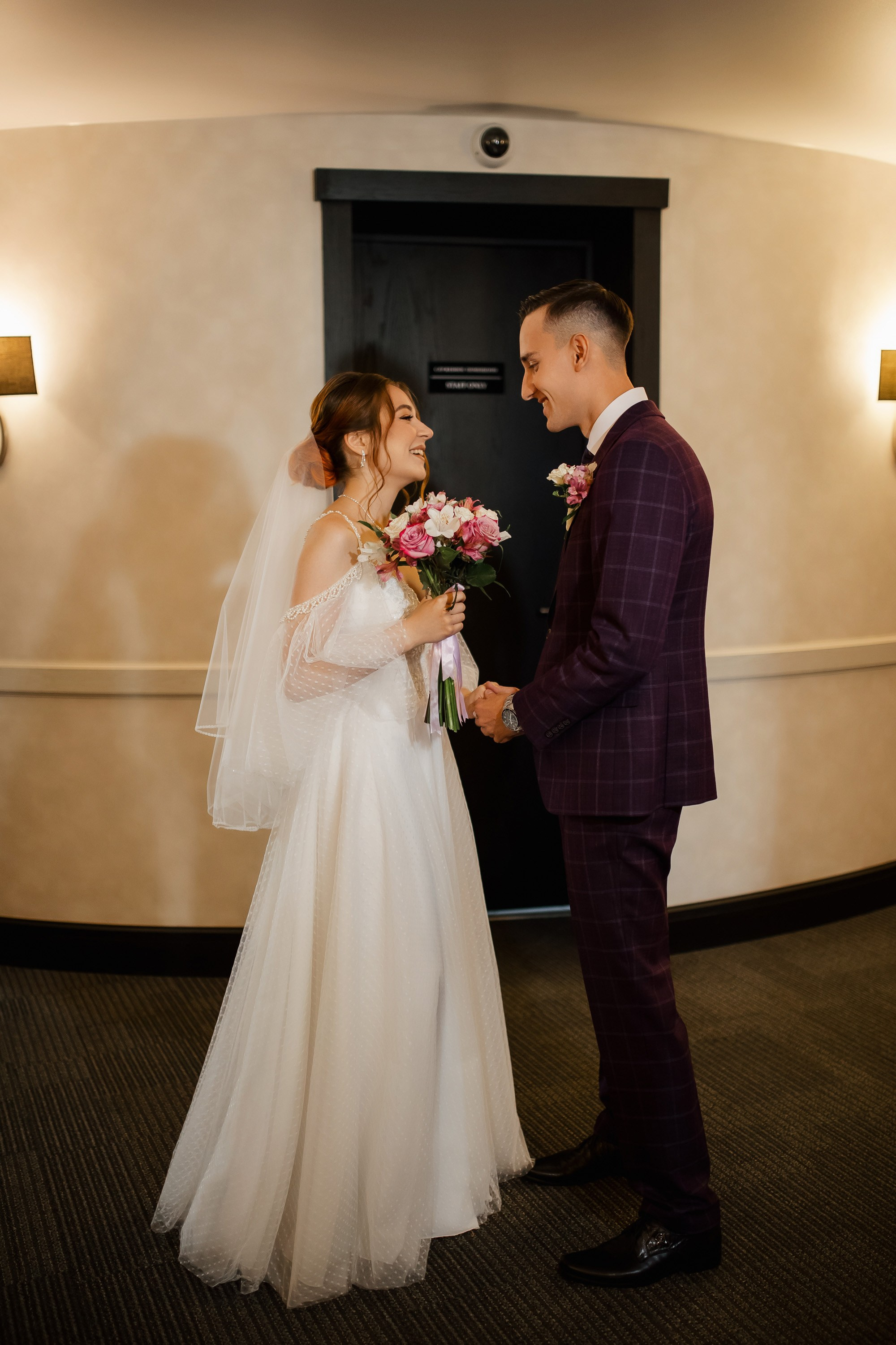 Ксения и Максим. Сборы Sopka. Прогулка по городу. Свадебный фотограф в Хабаровске