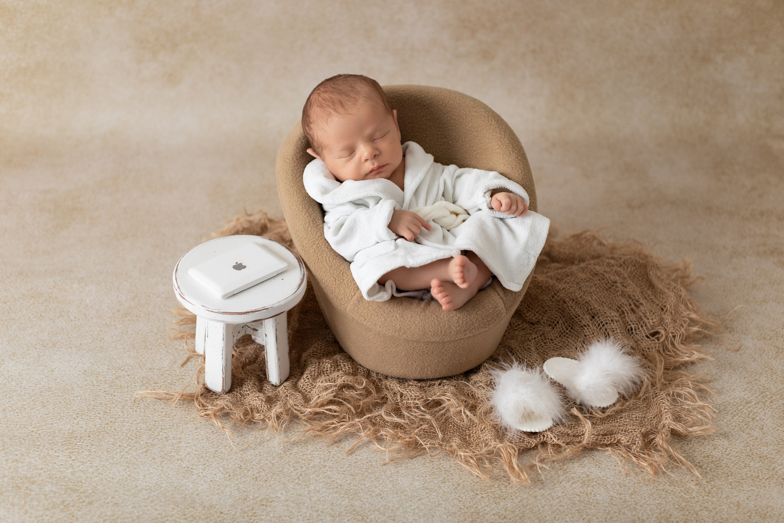 PH @bestmoments_newborn. Retoucher Aleksmokh