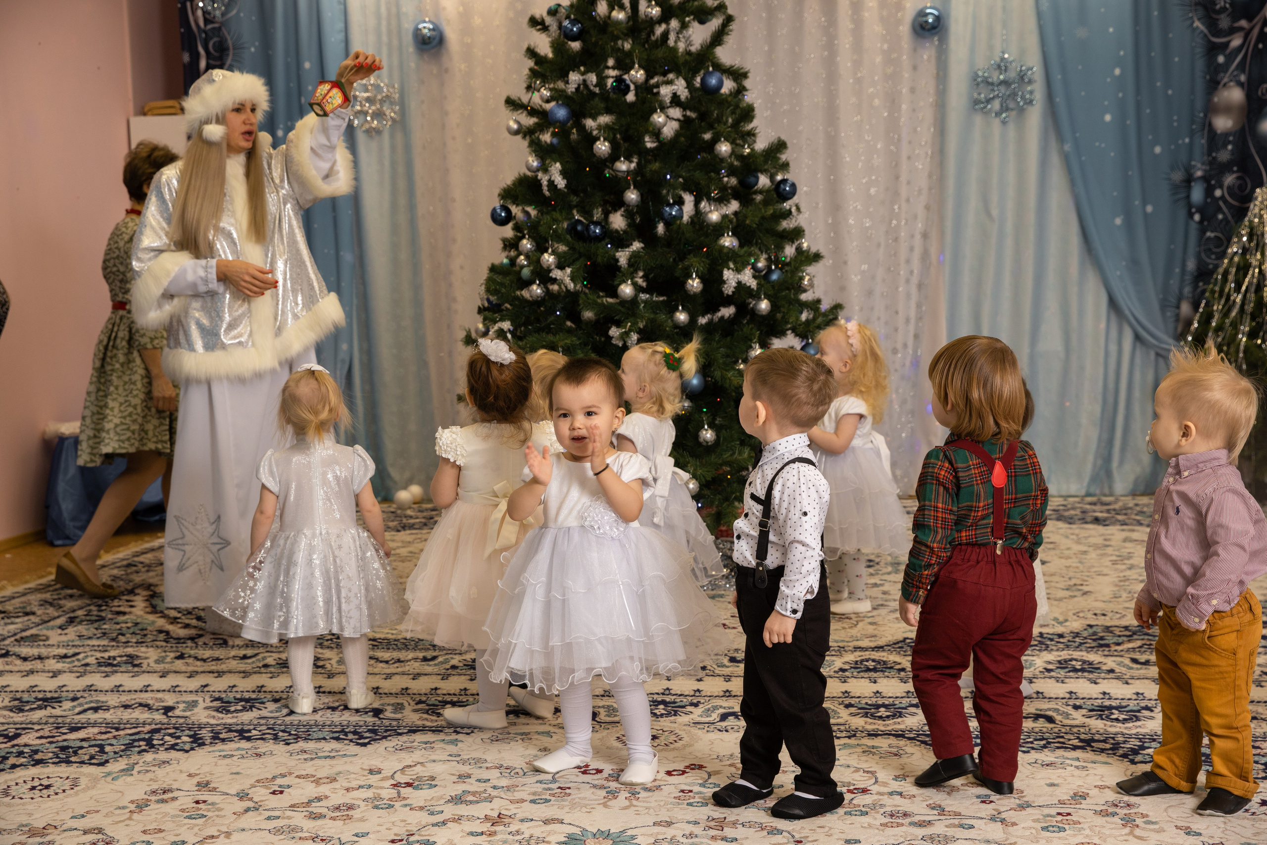 Новогодний утренник Успех. Фотограф в Железнодорожном и Балашихе