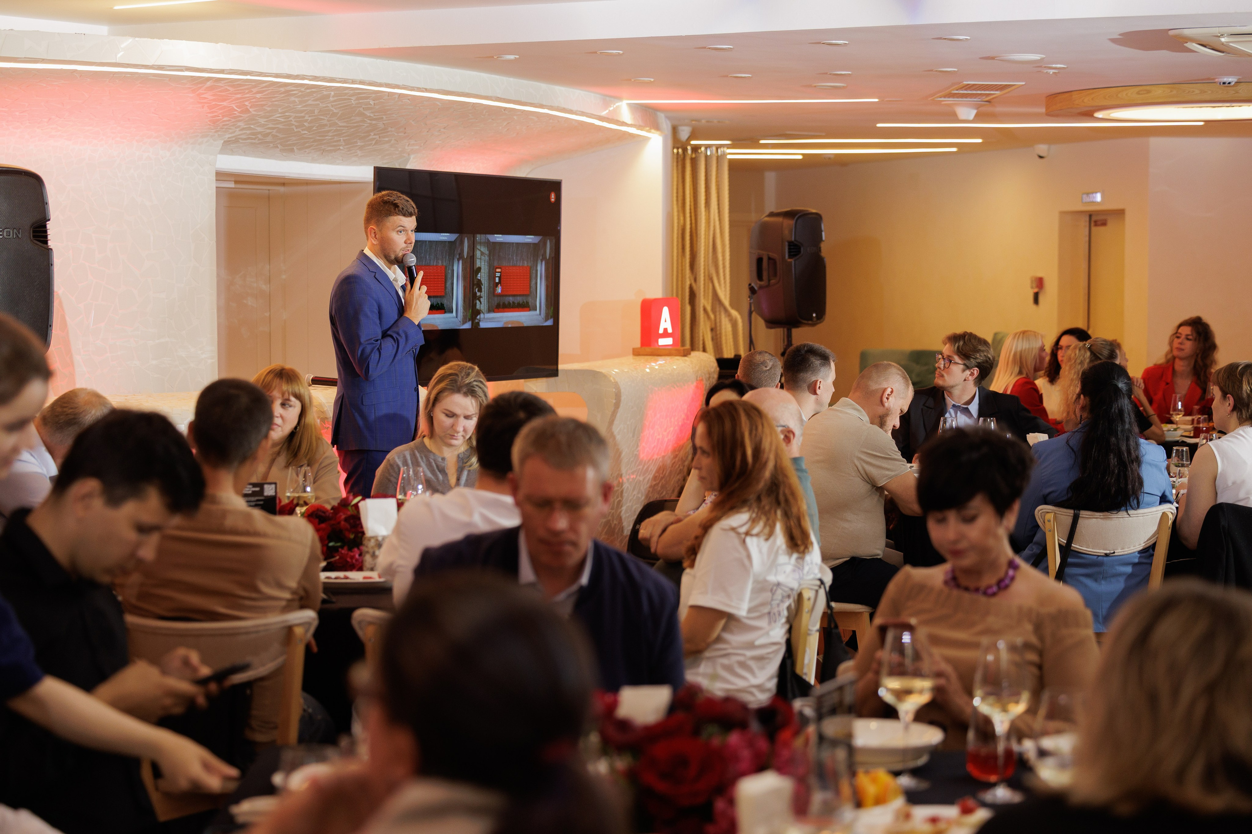 Альфа Банк — Цифровая сфера ЖКХ. Контент для бизнеса в Екатеринбурге Полдень Медиа