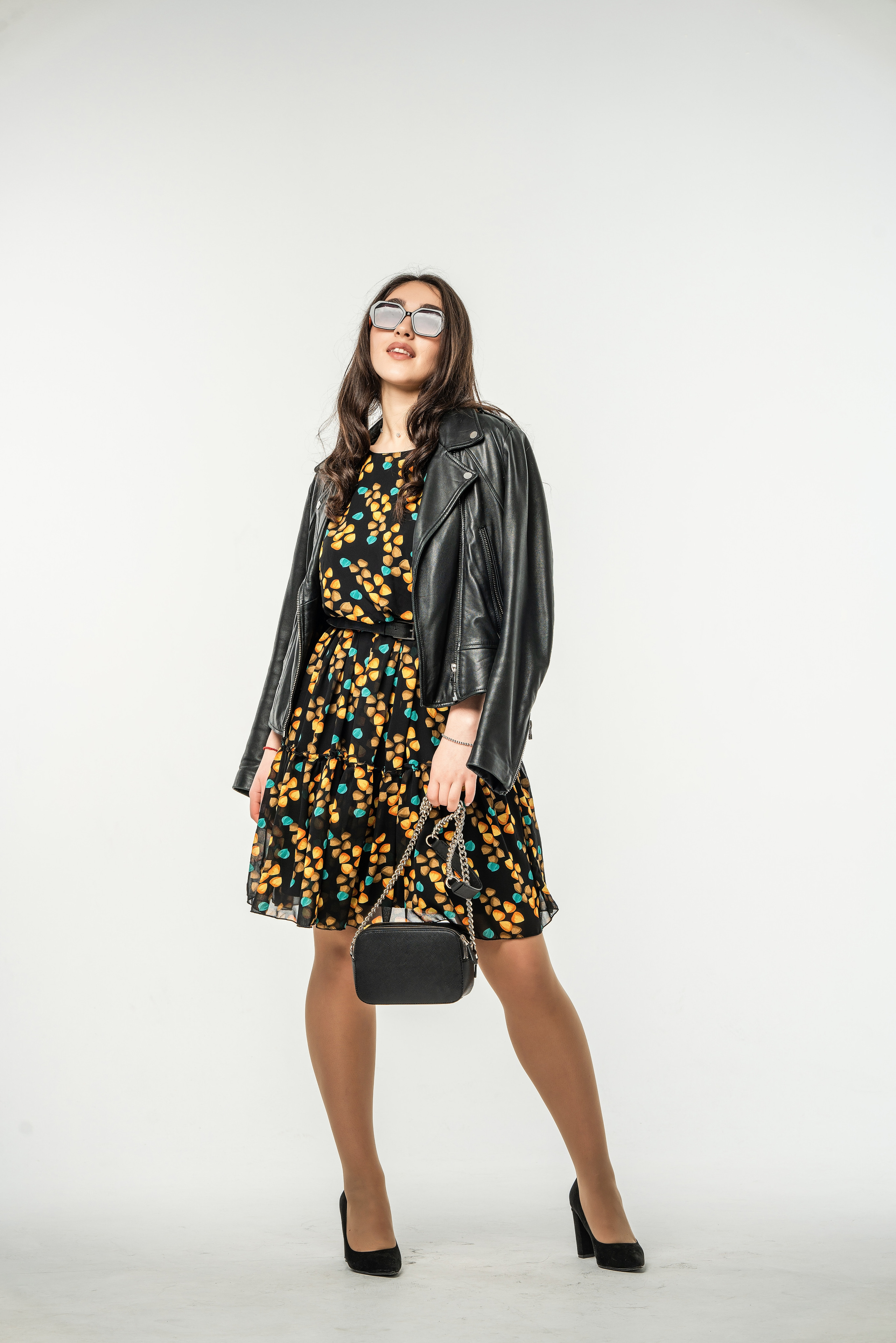 Сьемка платьев для wildberries Сочи. Фотограф Сочи