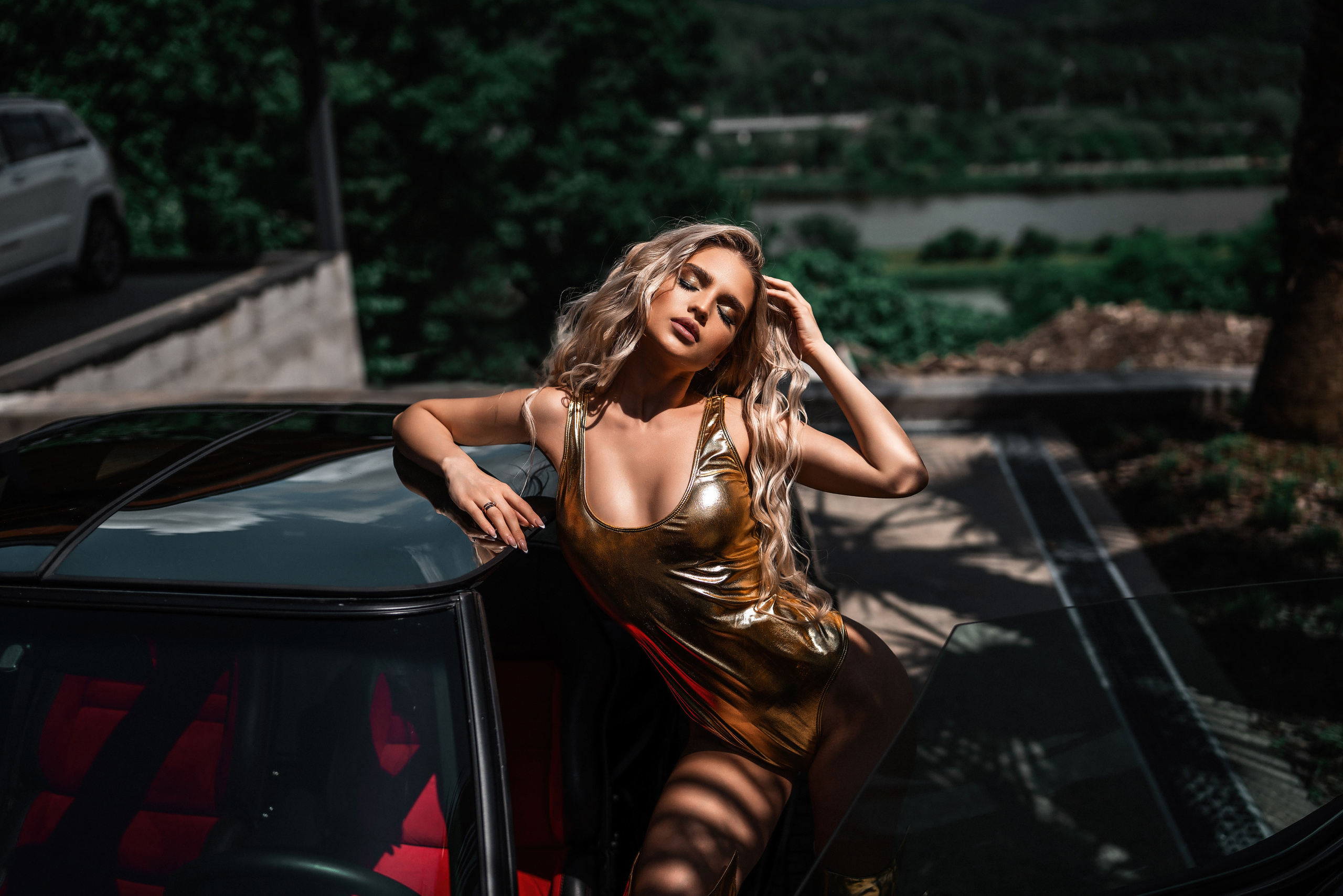 Garage 679 corvette c3 девушка в золоте. Фотограф Сочи