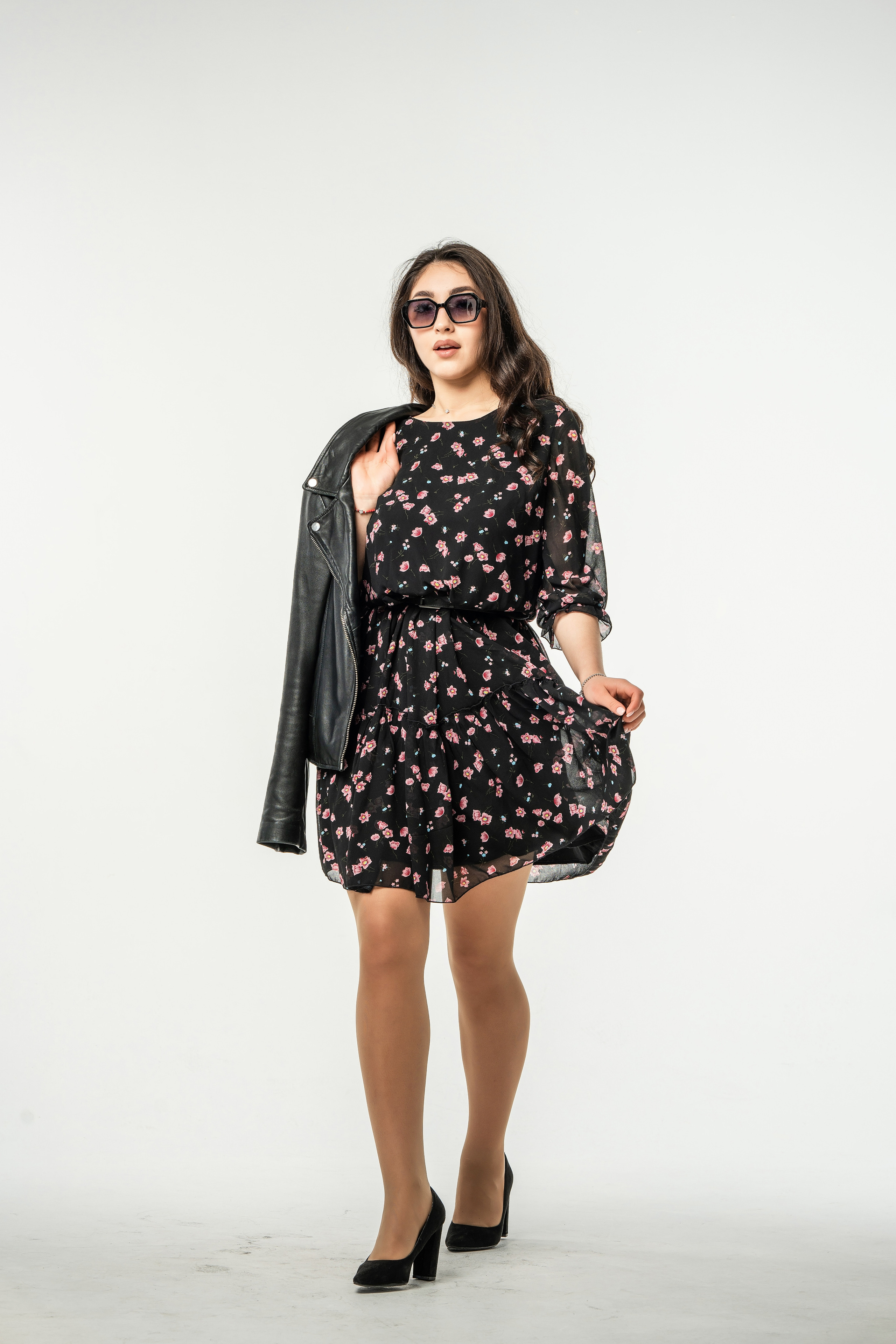 Сьемка платьев для wildberries Сочи. Фотограф Сочи