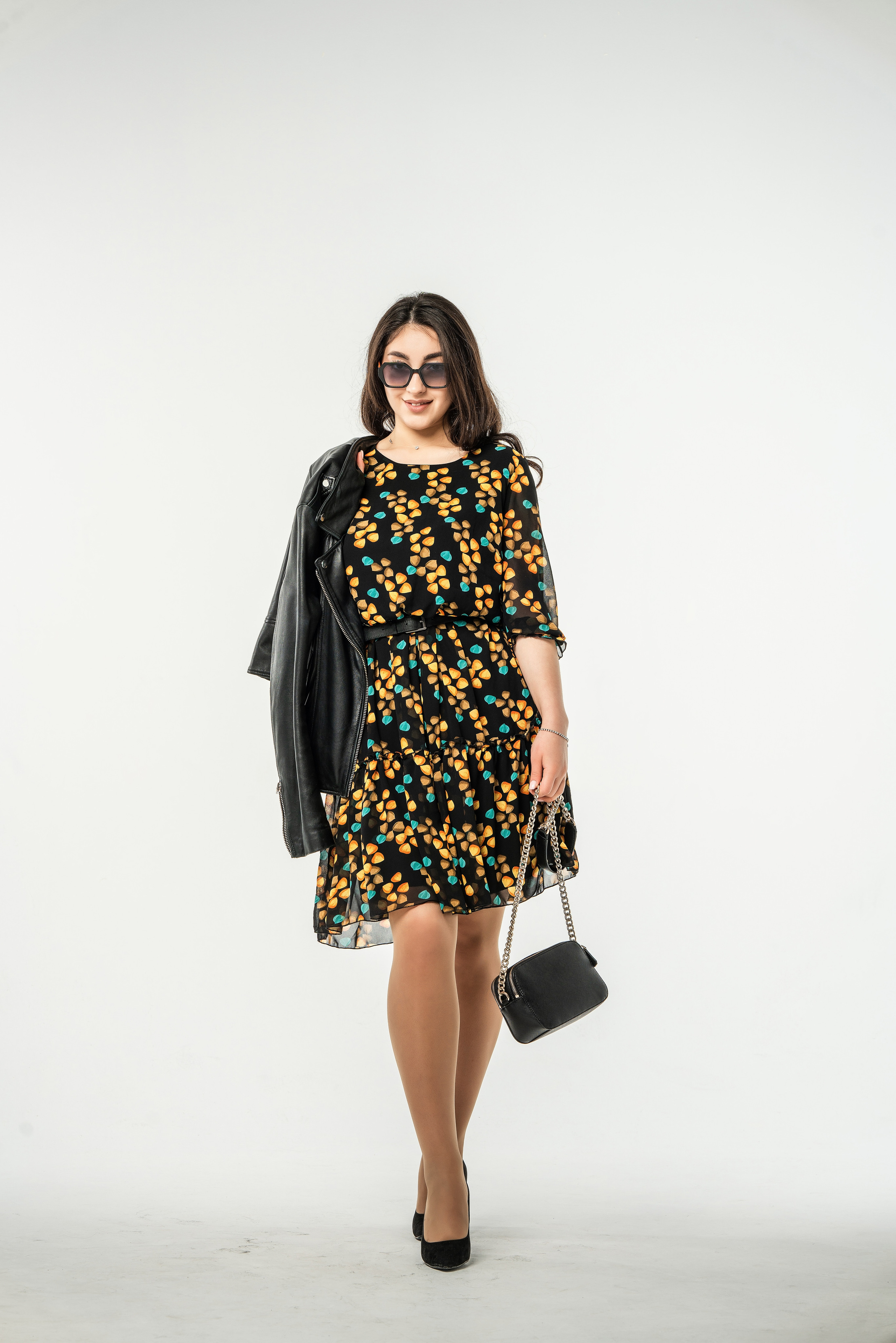 Сьемка платьев для wildberries Сочи. Фотограф Сочи