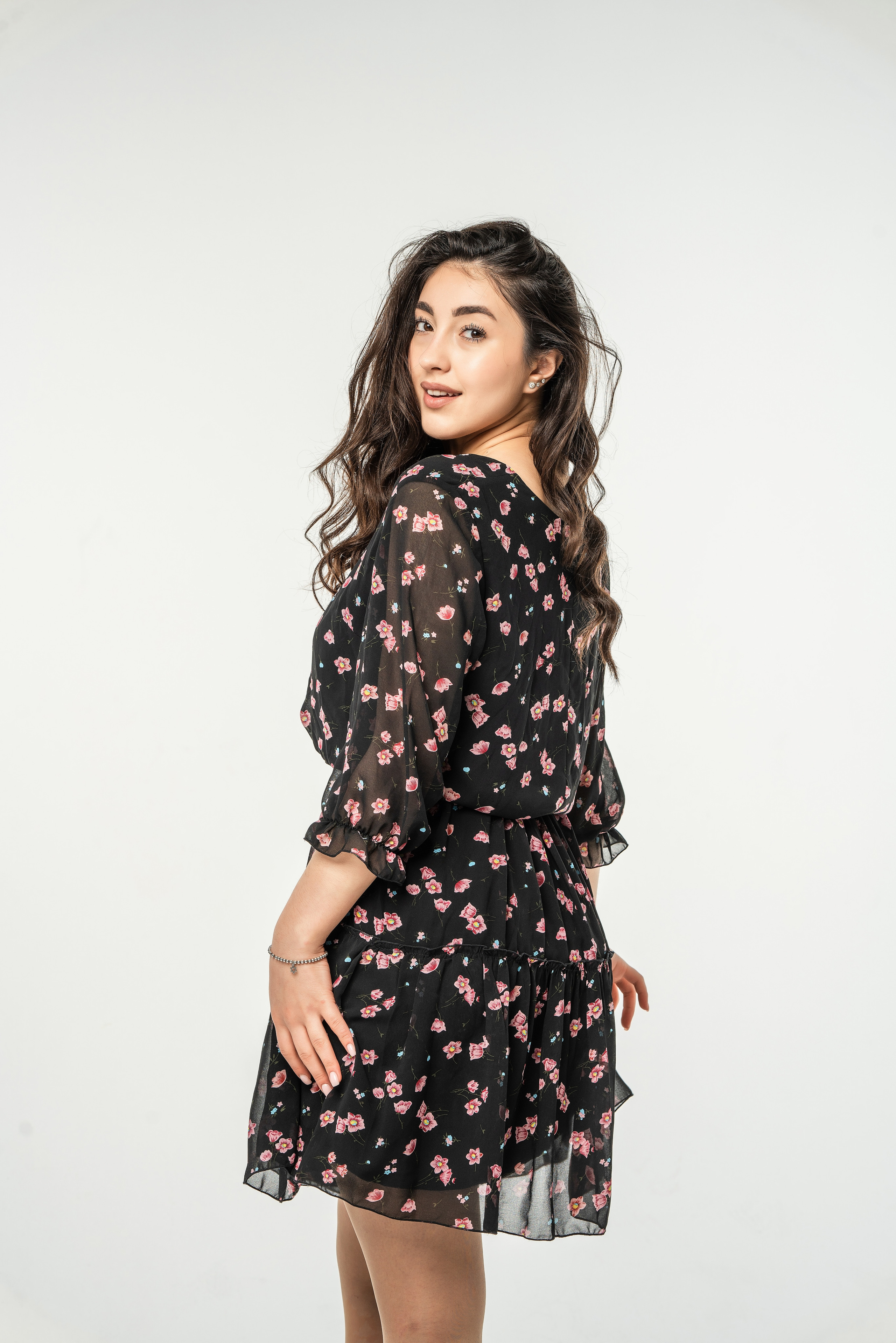 Сьемка платьев для wildberries Сочи. Фотограф Сочи