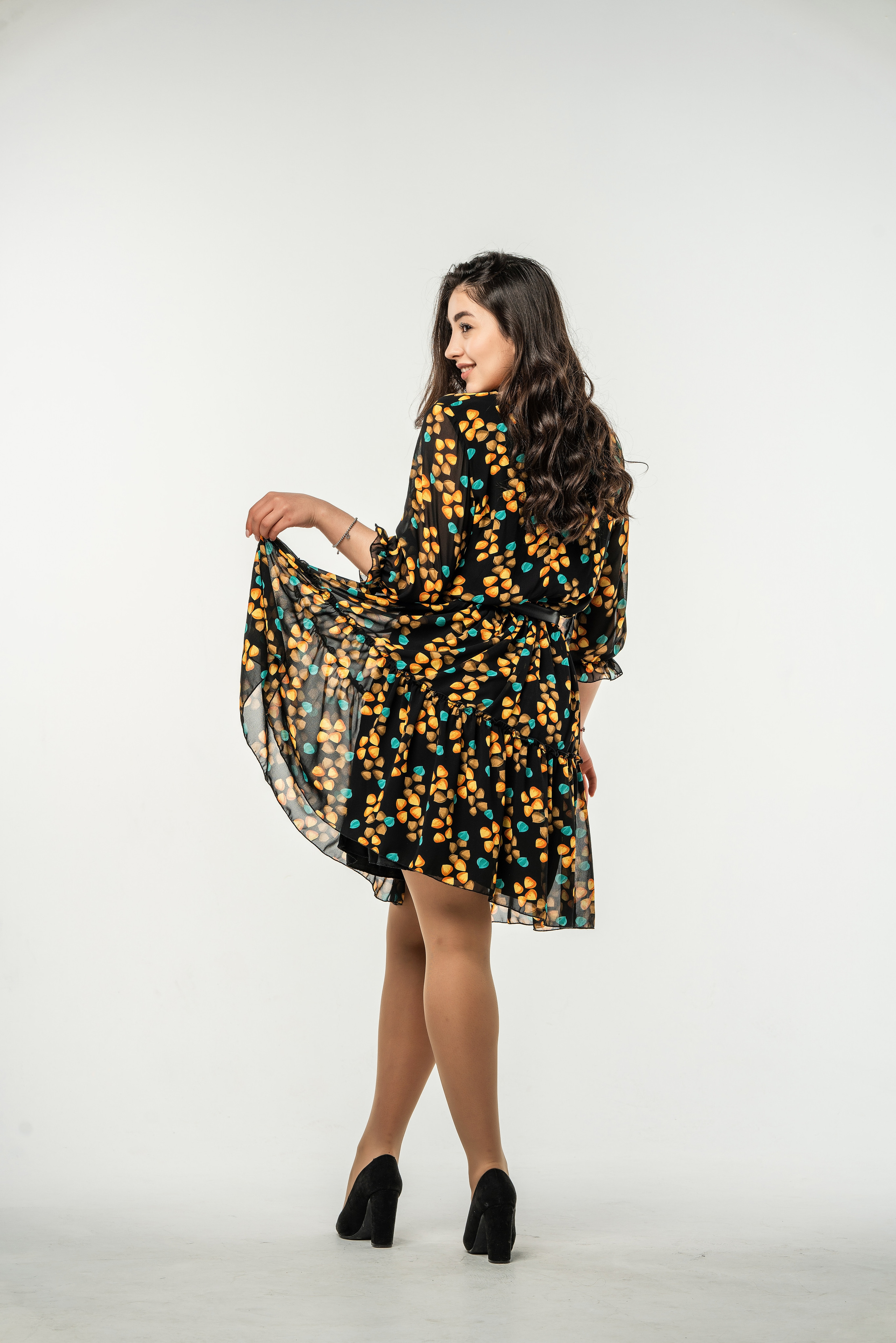 Сьемка платьев для wildberries Сочи. Фотограф Сочи