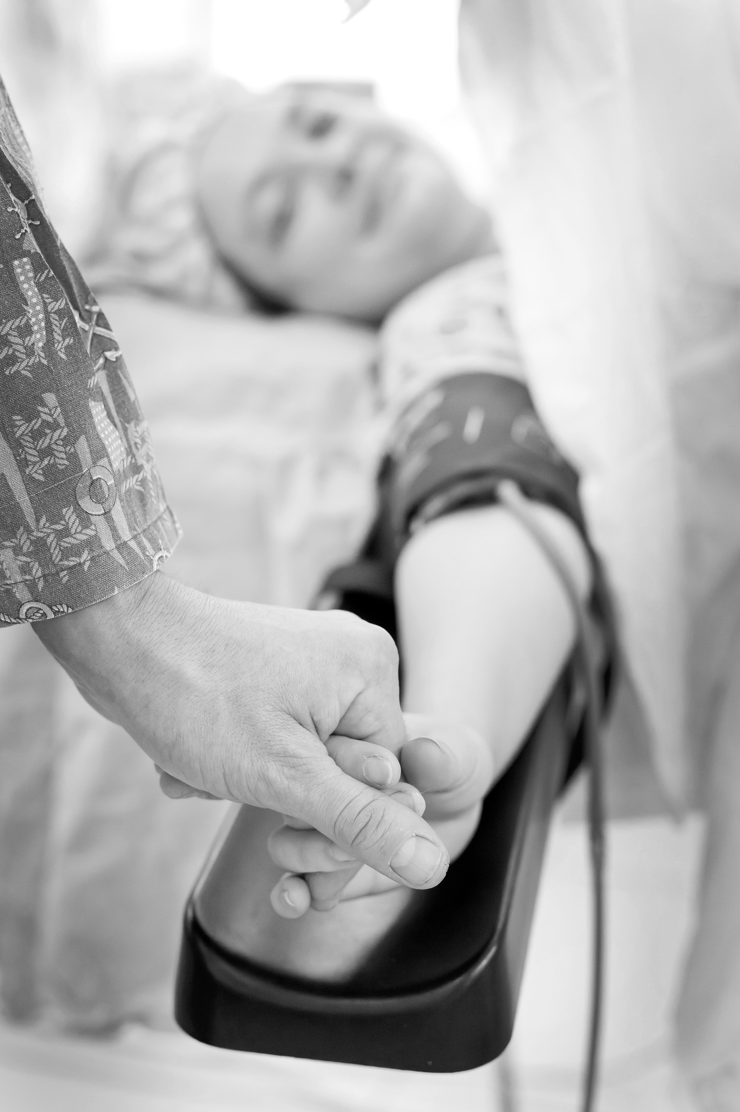 Рождение. Репортажный, семейный и детский фотограф в Пензе и Заречном Арина Ермилова. Картины барельеф на заказ