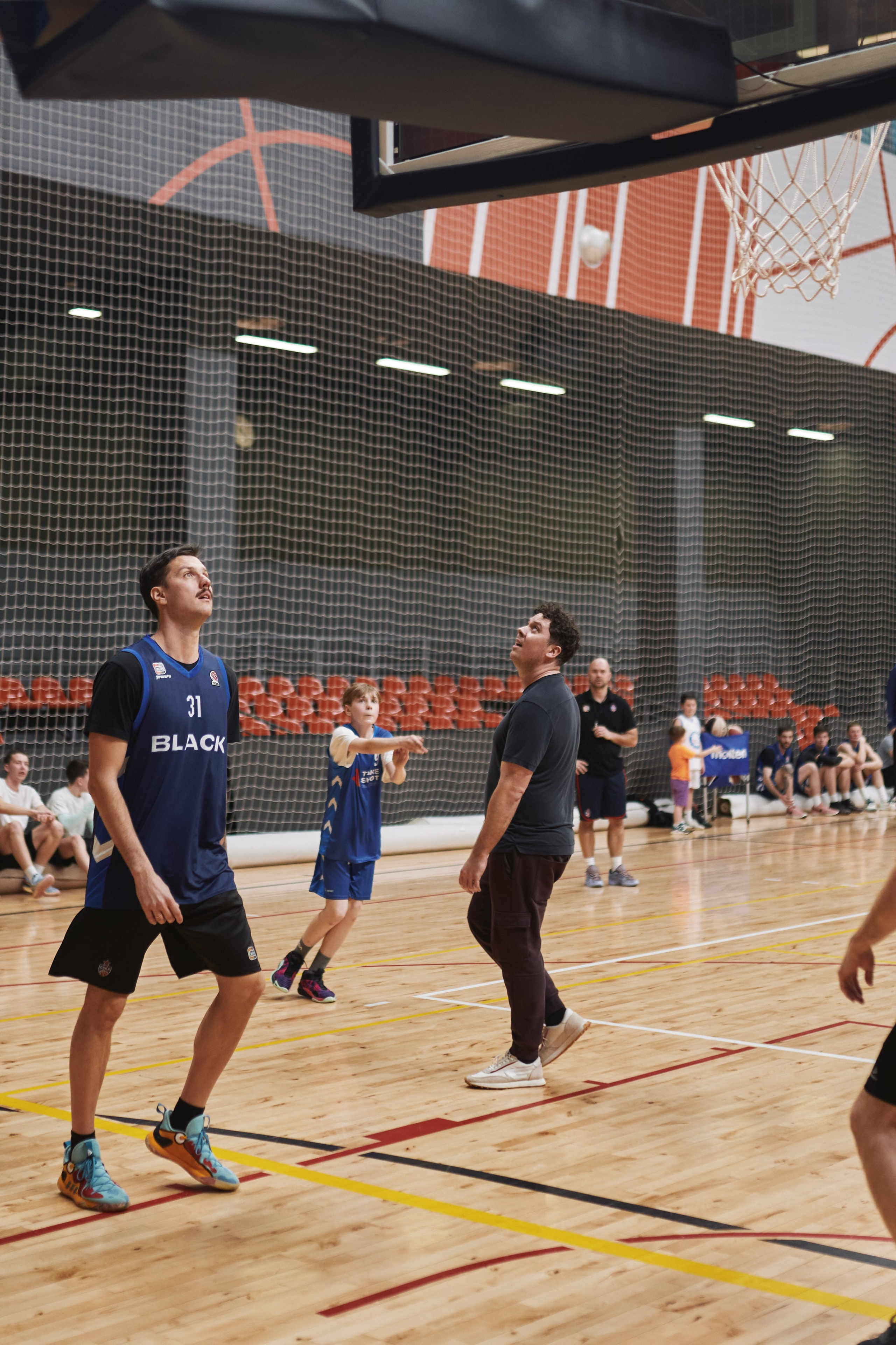 Новогодний баскетбол 2025. Детская лига. Евгений Бреча. Коммерческий и бэкстейдж фотограф в Москве