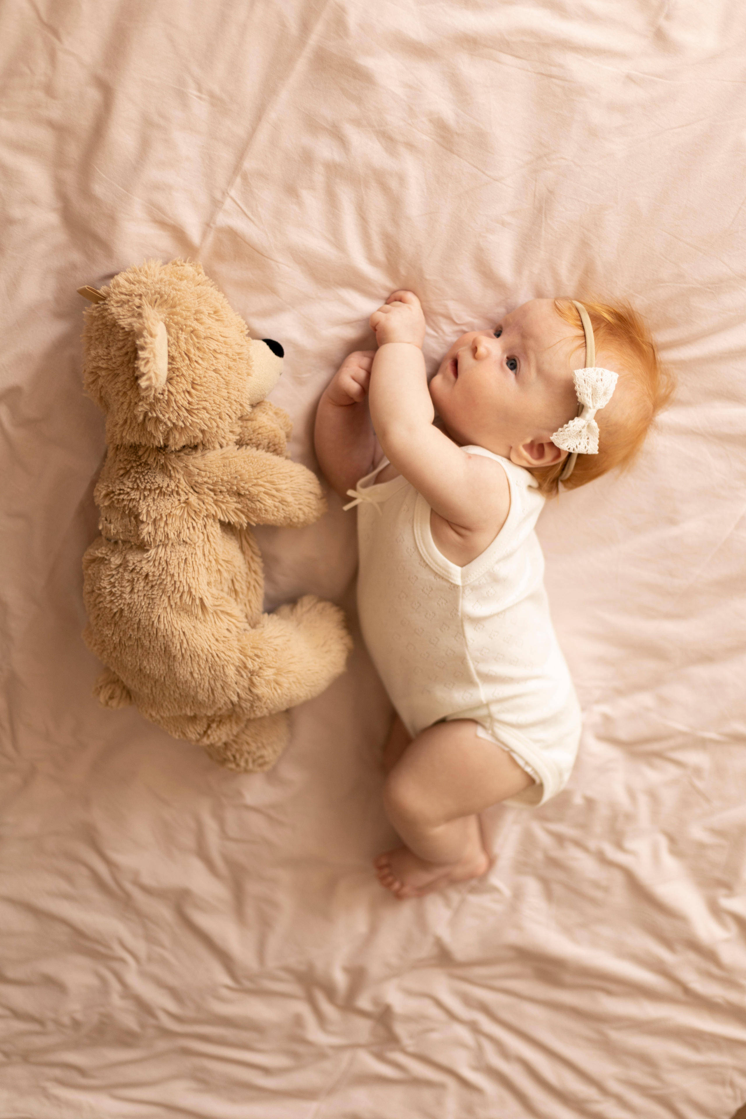 Ньюборн на руках у мамы. Фотограф в Ставрополе Ирина Симакова