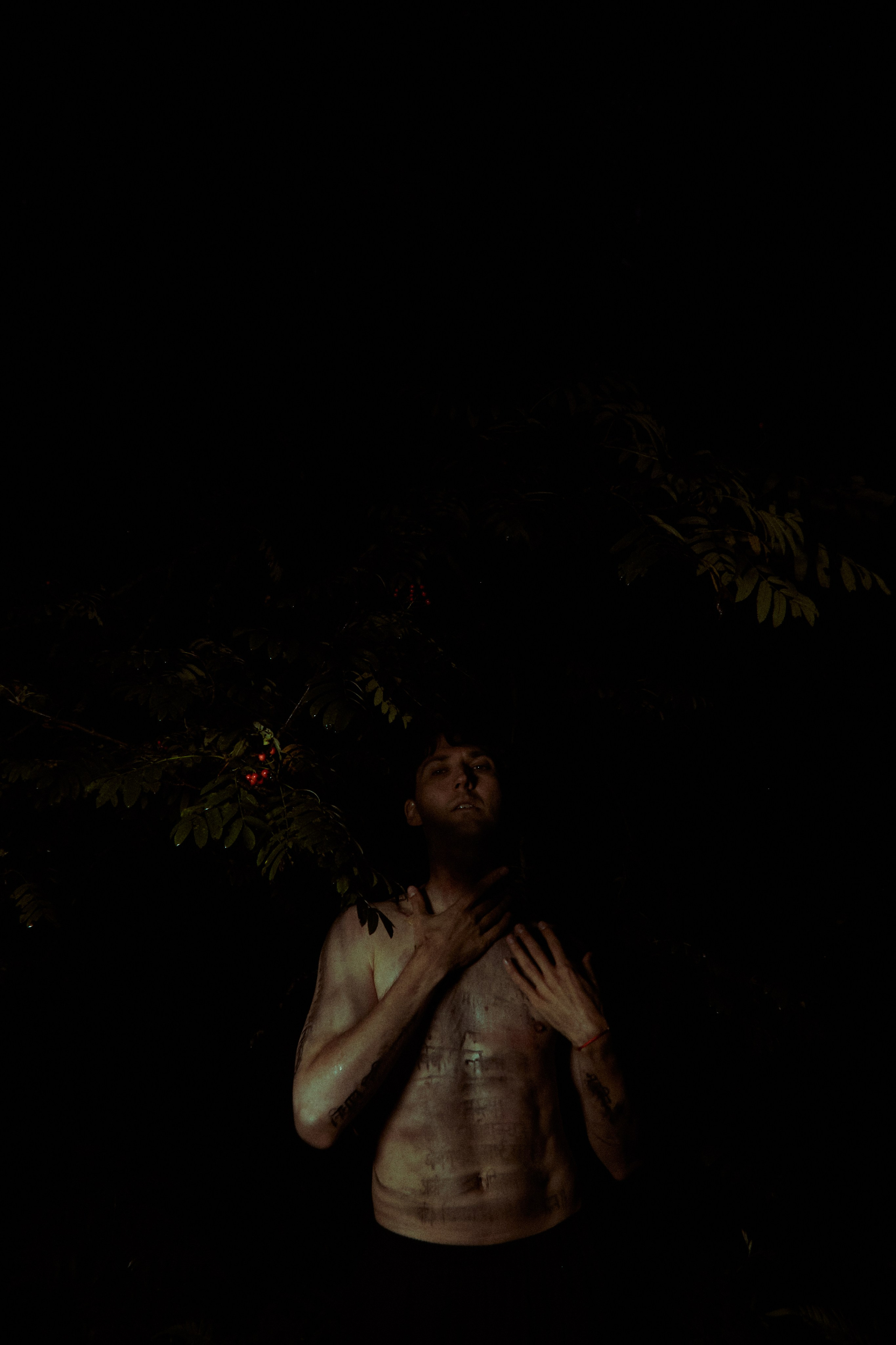 The body as broken manuscript. Фотограф Елизавета Маслова. Москва. Art, Fashion