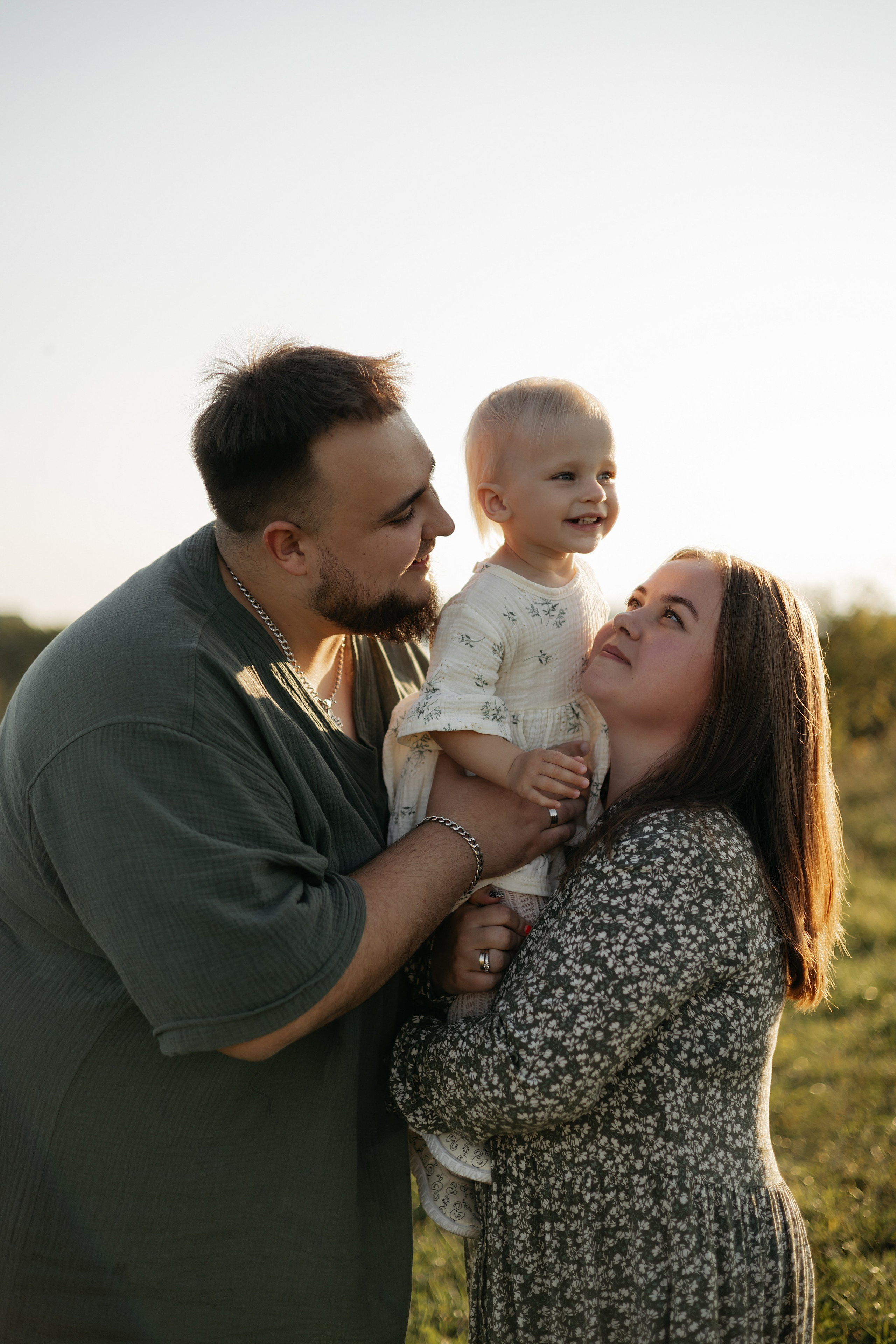 Катя, Илья и Василиса. Свадебный фотограф в Пскове и Санкт-Петербурге | Анна Голикова
